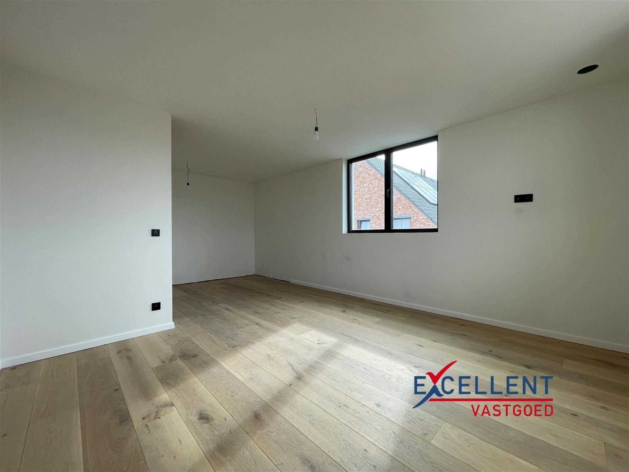 Moderne nieuwbouwwoning in afwerkingsfase te Roeselare foto 12