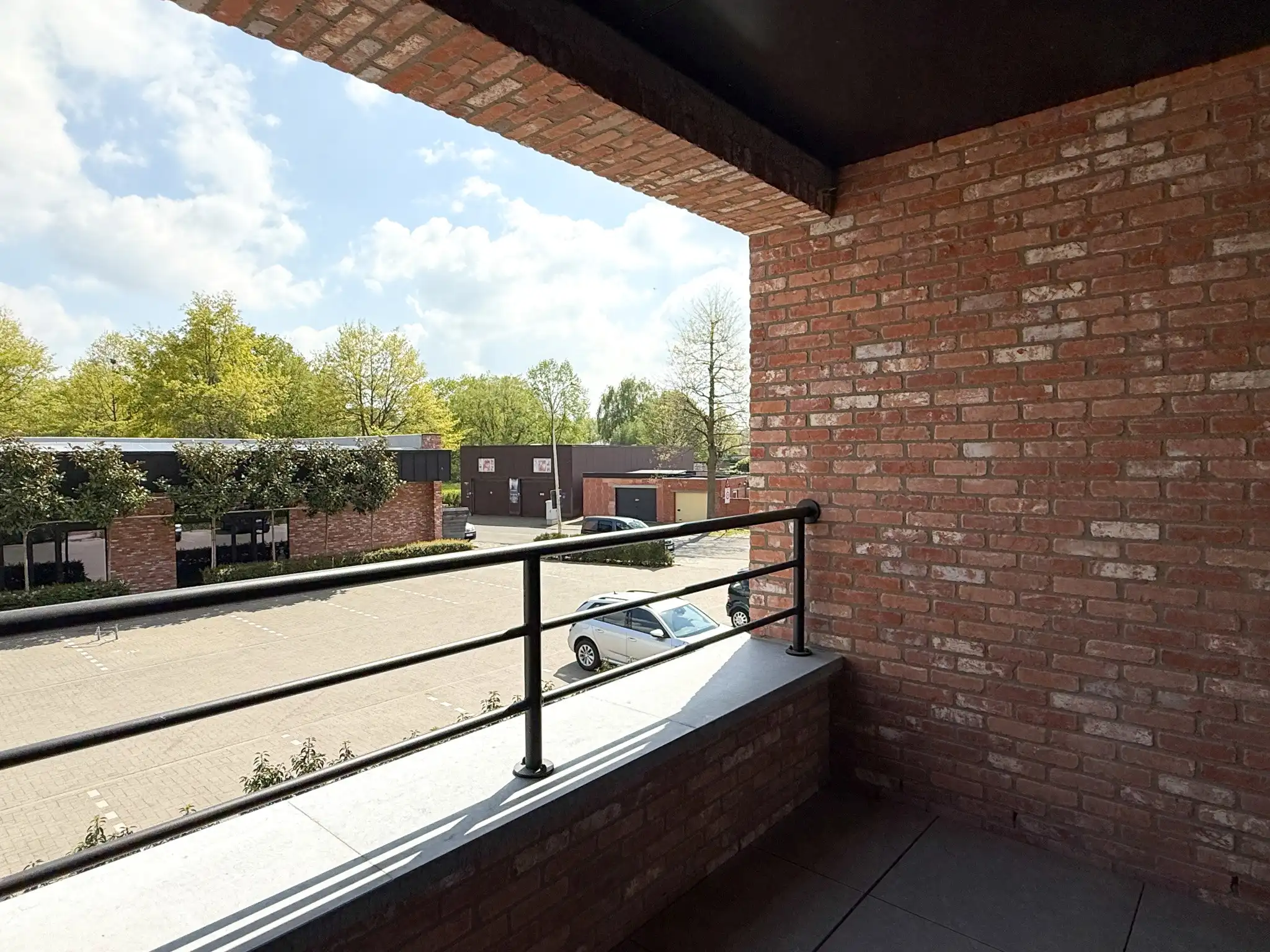 Lichtrijk nieuwbouwappartement met twee slaapkamers, terras en autostaanplaats foto 14