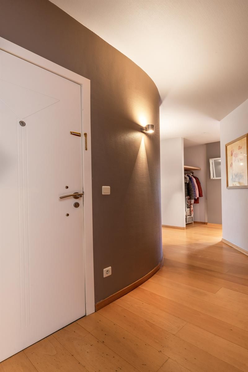 Riante penthouse met o.a. 3 slpks, 2 badks en ruime terrassen foto 2