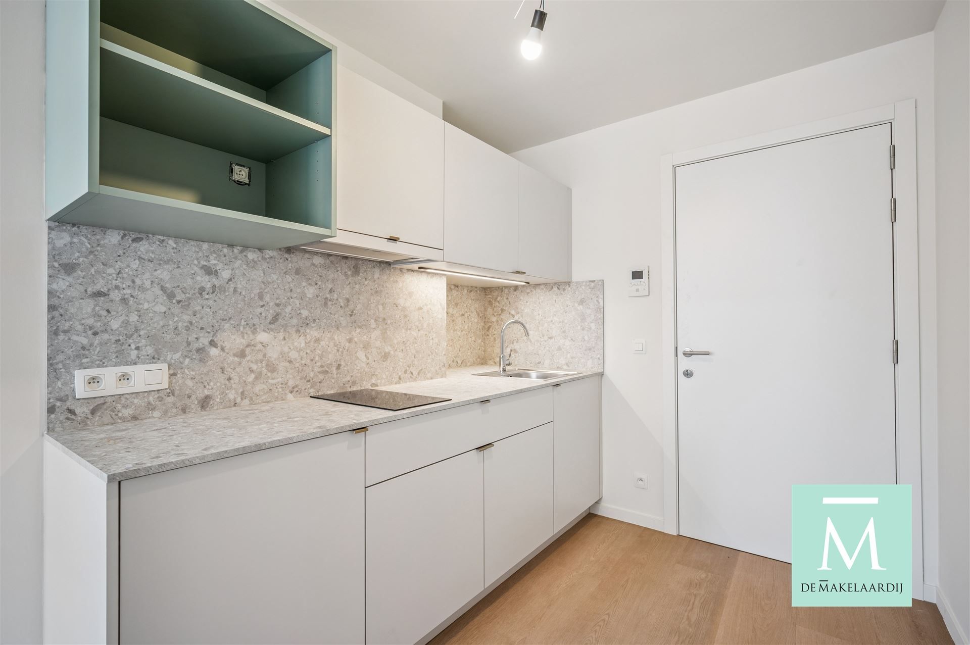 STUDENTS ONLY! Gemeubelde studio in hartje Mechelen - EERSTE BEWONING NA RENOVATIE  foto 2