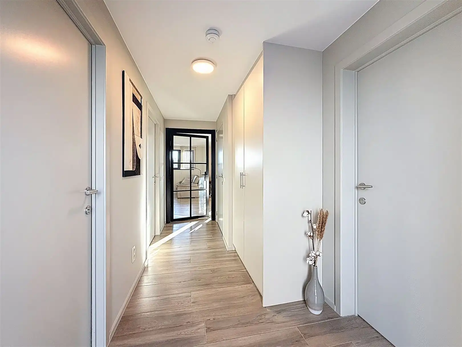 Instapklaar APP met terras, 2 slpks, kelder en autostpl foto 8