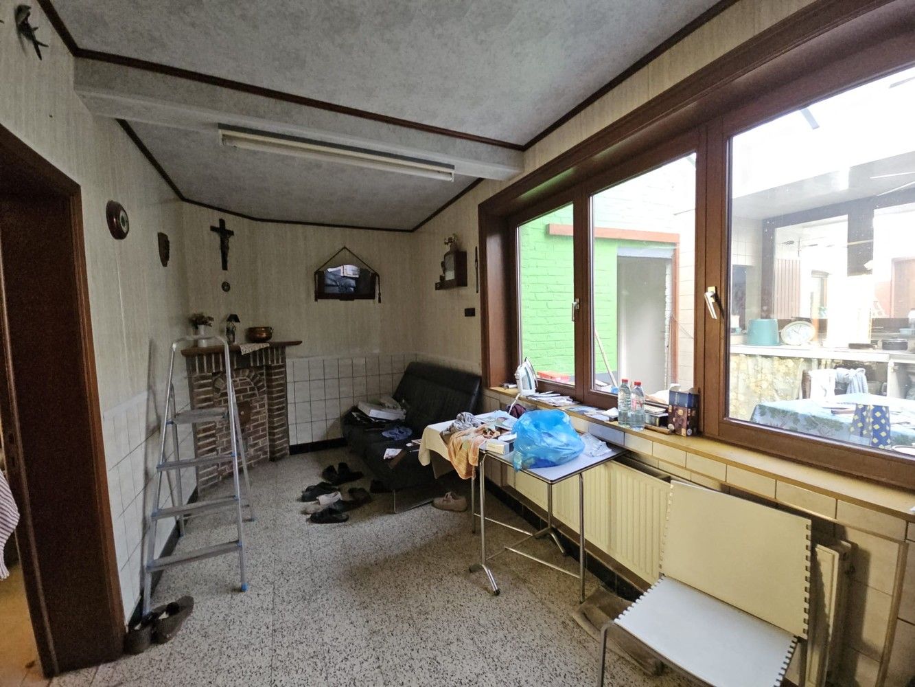 Ruime, grondig te renoveren woningn op 7a foto 7