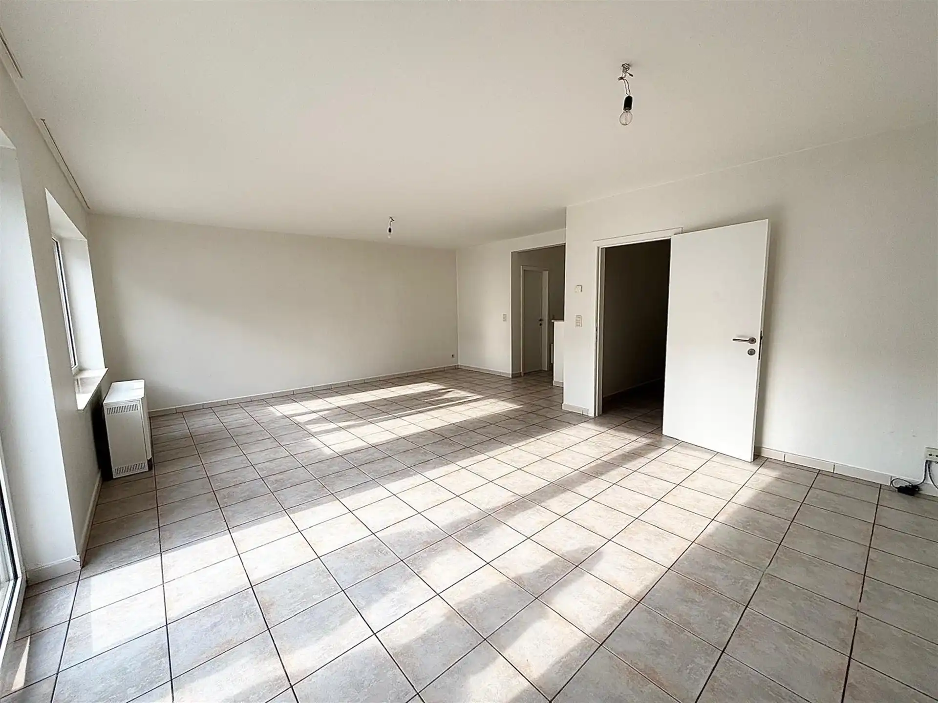 Gelijkvloers appartement met twee slaapkamers en garage te Herzele foto 3