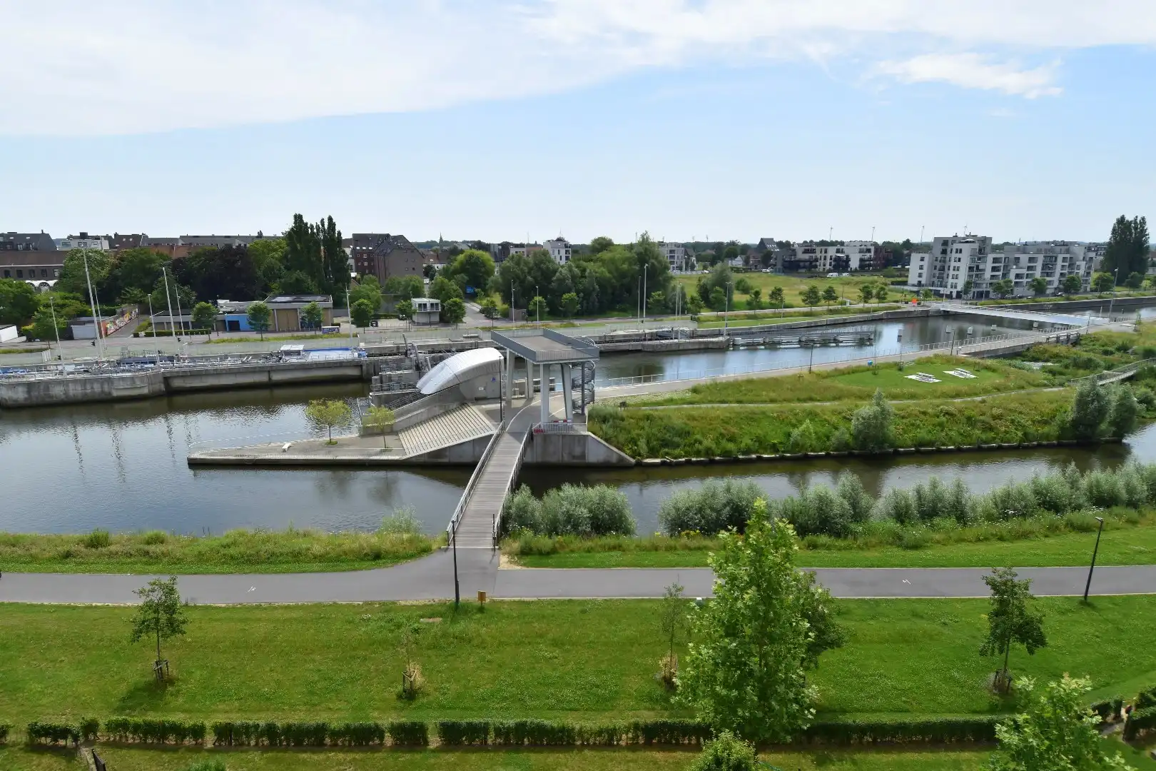 Prachtig 2-slaapkamerappartement (BJ 2021) met zicht op de Leie te koop in Harelbeke foto 16