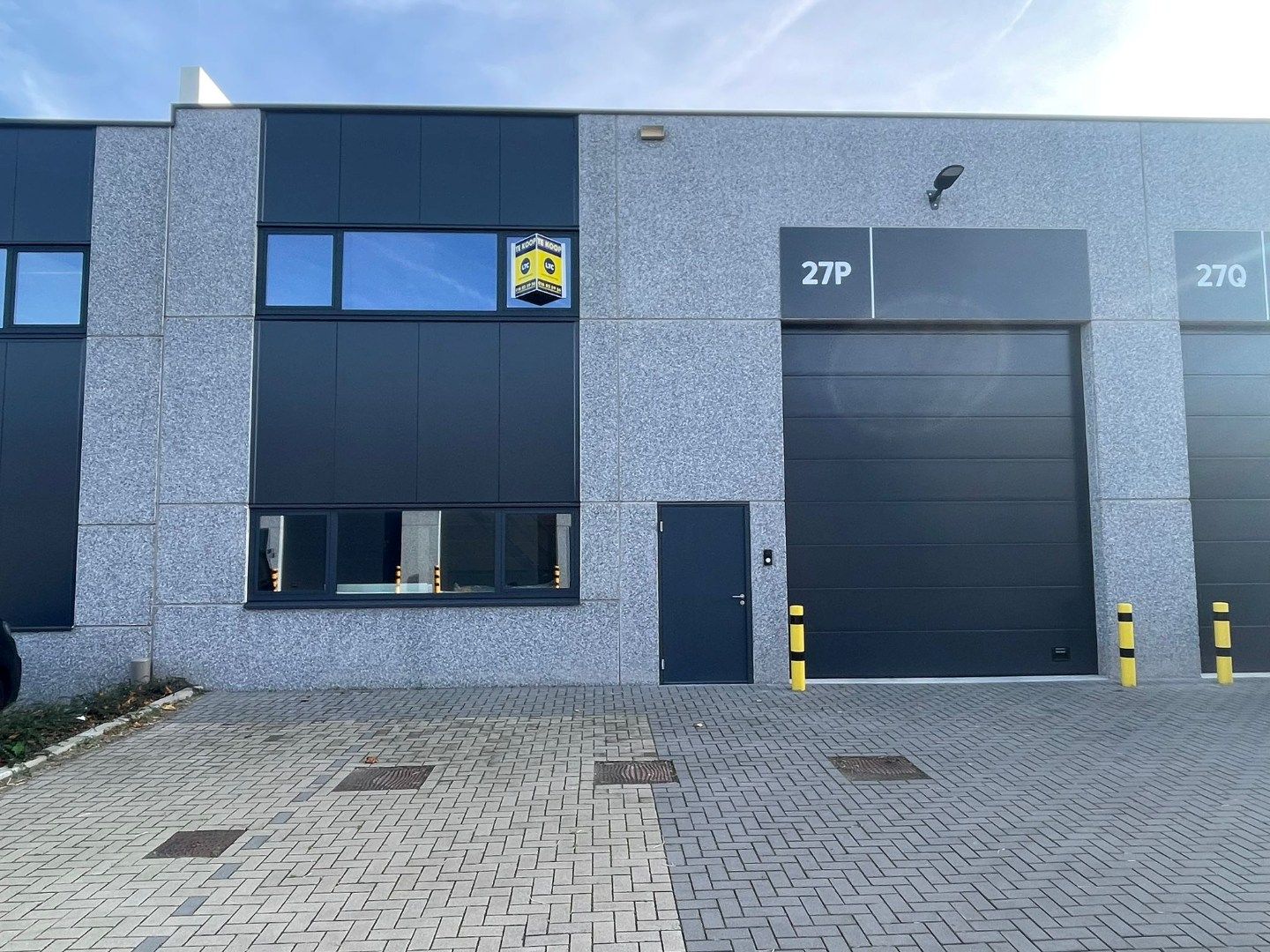 Uitstekend gelegen KMO-unit B08 van 214 m² te Tienen foto {{pictureIndex}}