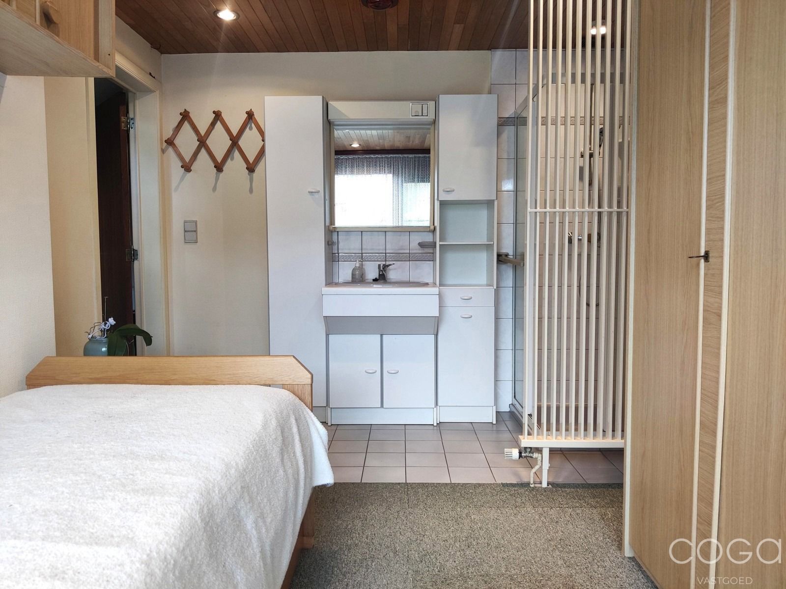 Woning met 4 slaapkamers, garage en tuin foto 22