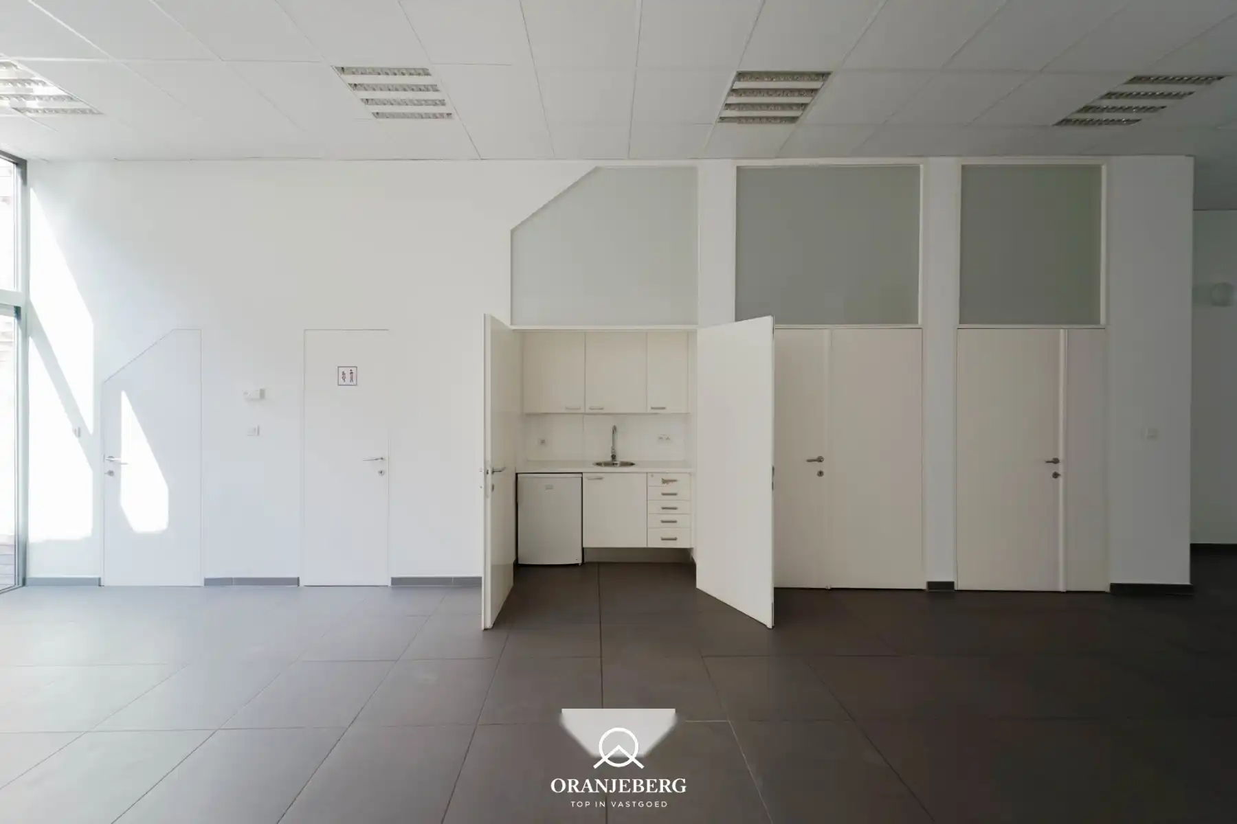 Handelspand 178 m²  te huur in Burgstraat foto 7