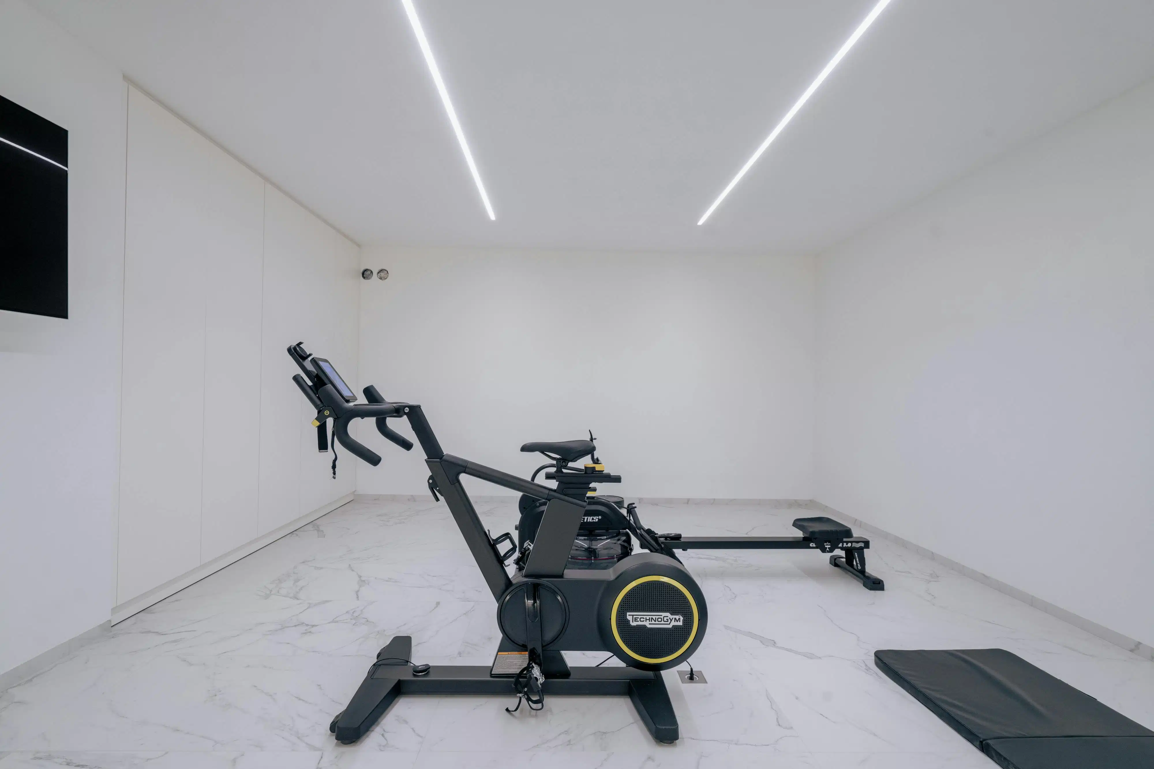 Hypermoderne strakke villa met zwembad nabij Roeselare foto 38