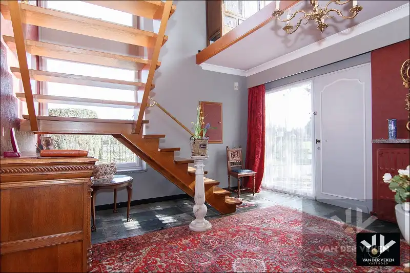 RUIME GEZINSWONING MET 4 SLAAPKAMERS foto 3