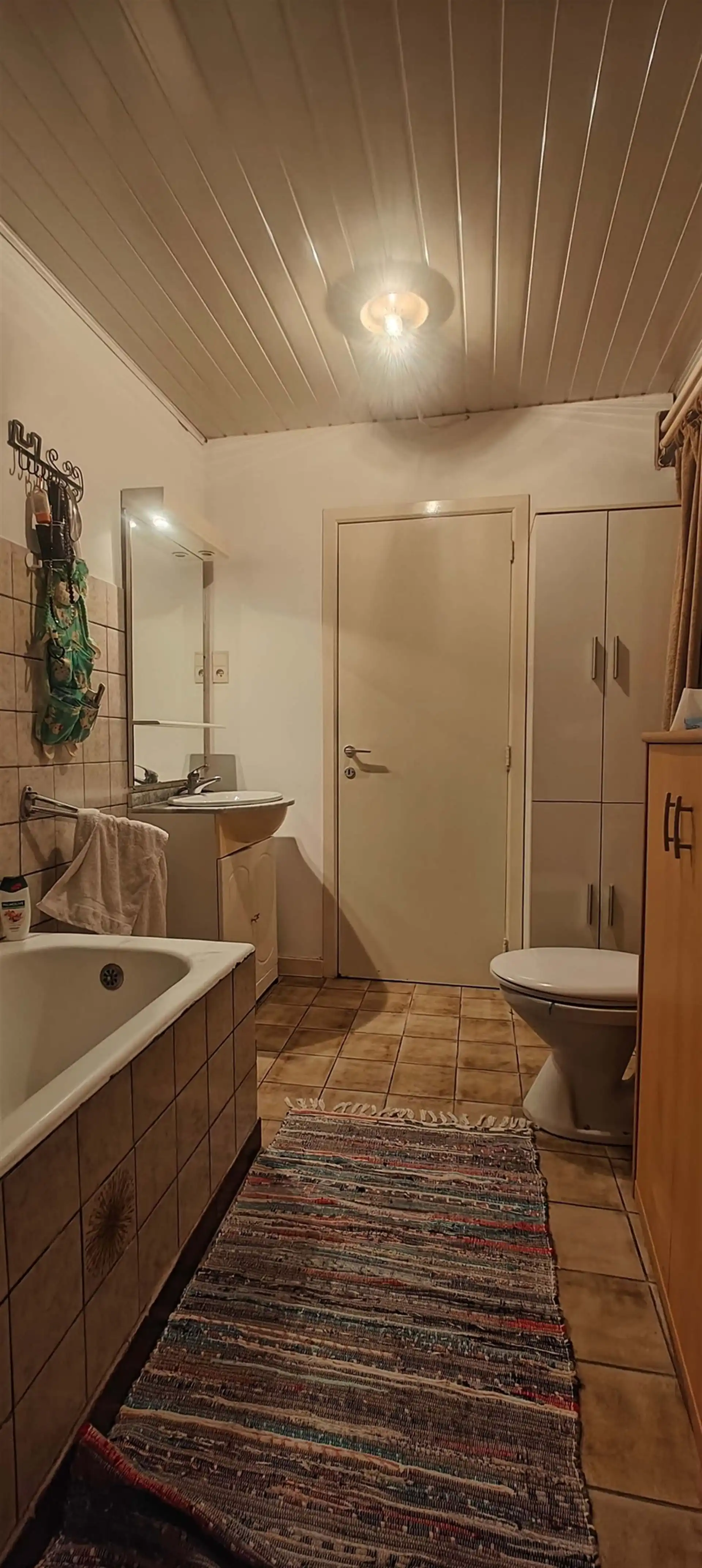 Te renoveren woning met 3 slaapkamers  foto 8