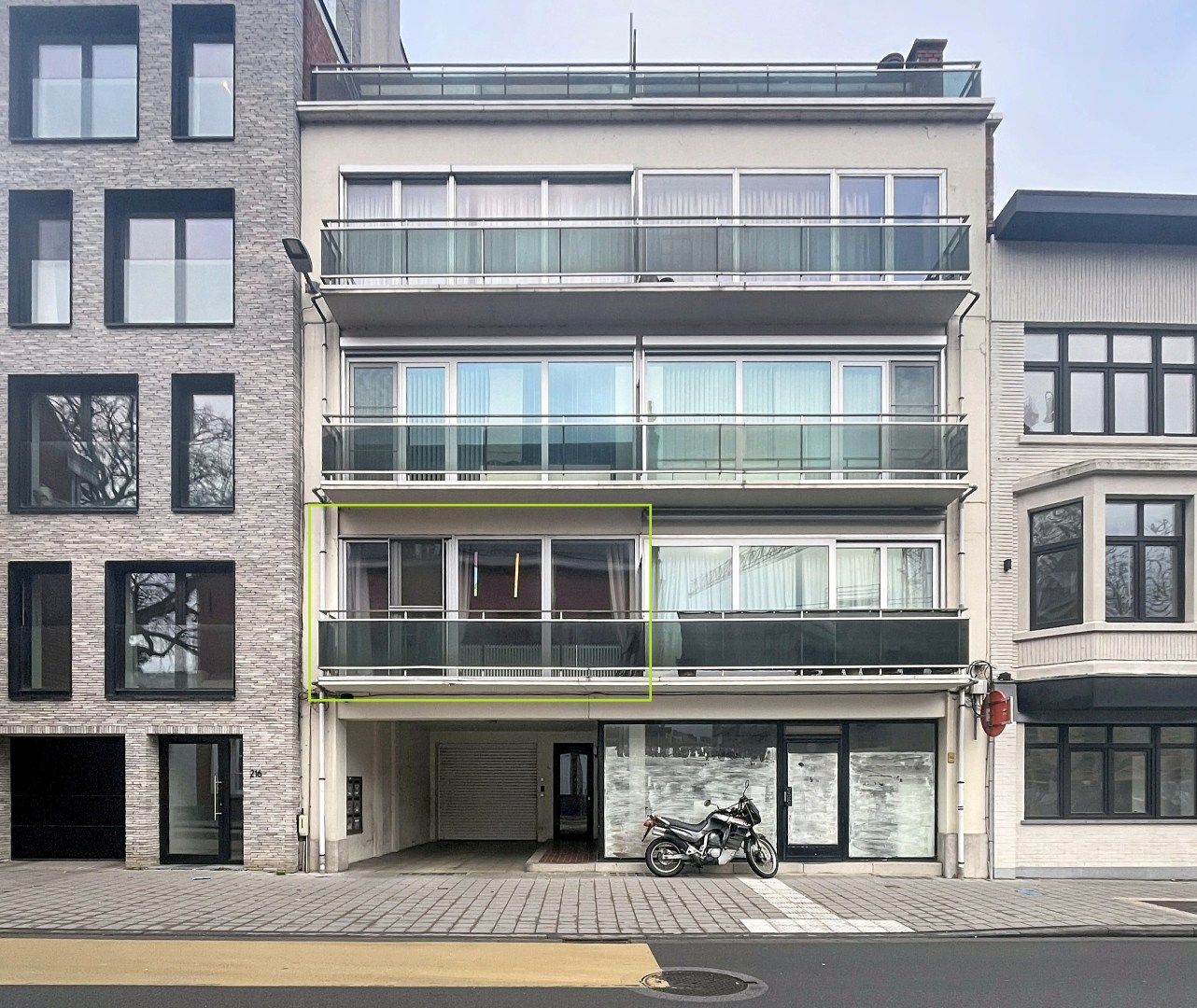 Ruim appartement met twee balkons  in Leuven centrum! foto {{pictureIndex}}