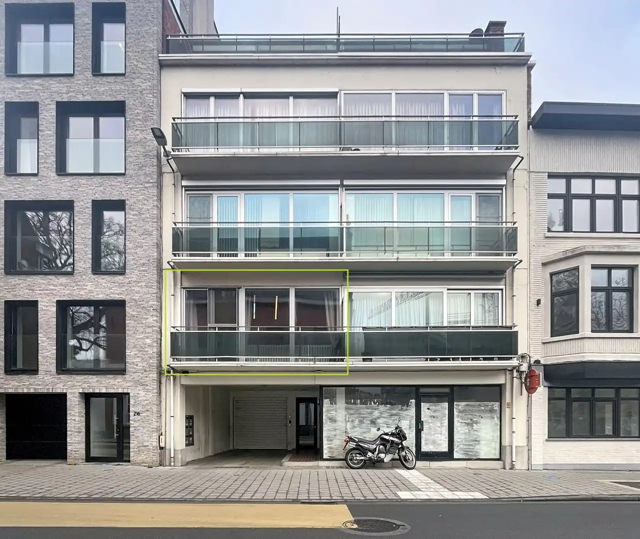 Ruim appartement met twee balkons  in Leuven centrum! foto {{pictureIndex}}