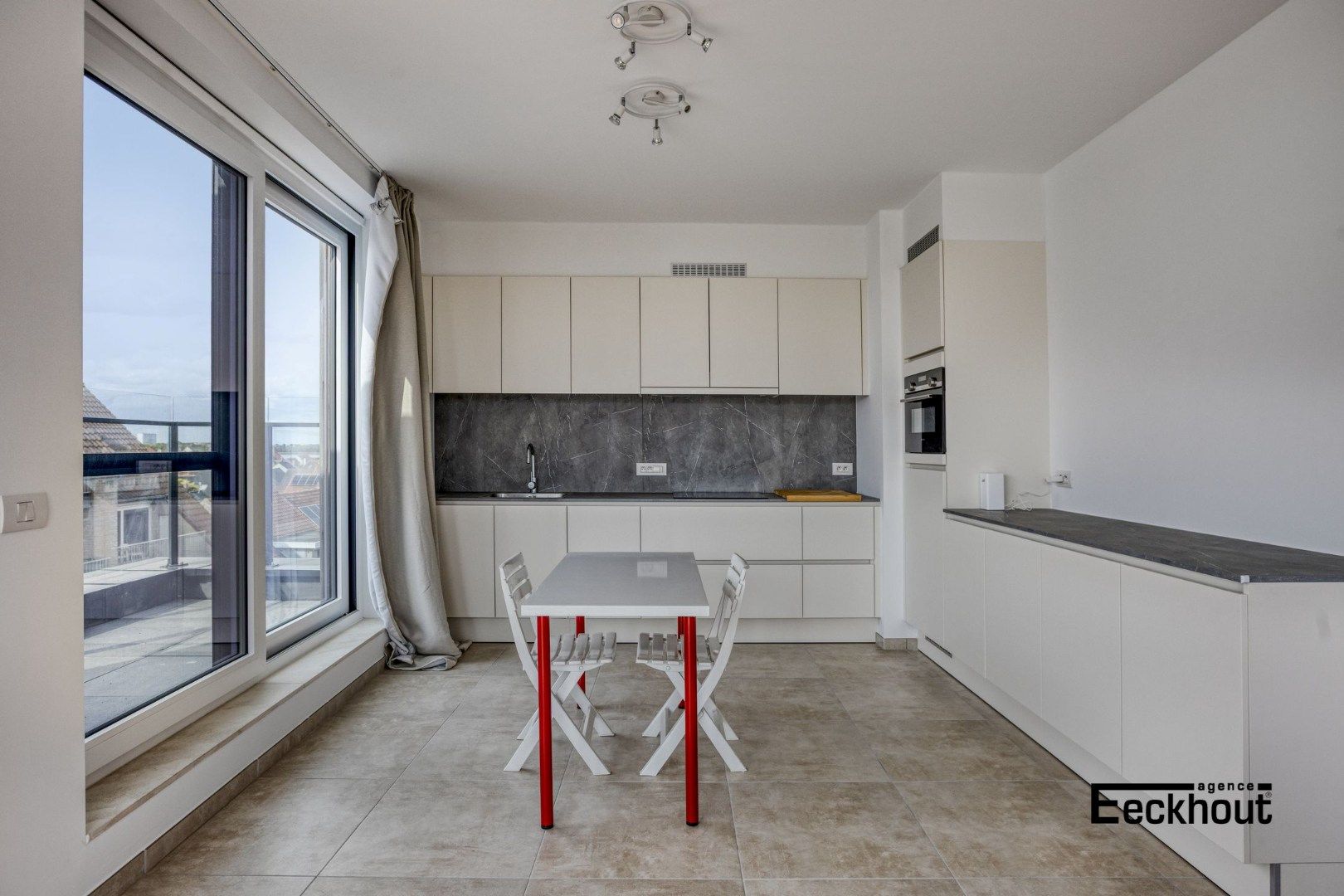 Exclusieve penthouse met fenomenale zichten op het kanaal & de spuikom! foto 5
