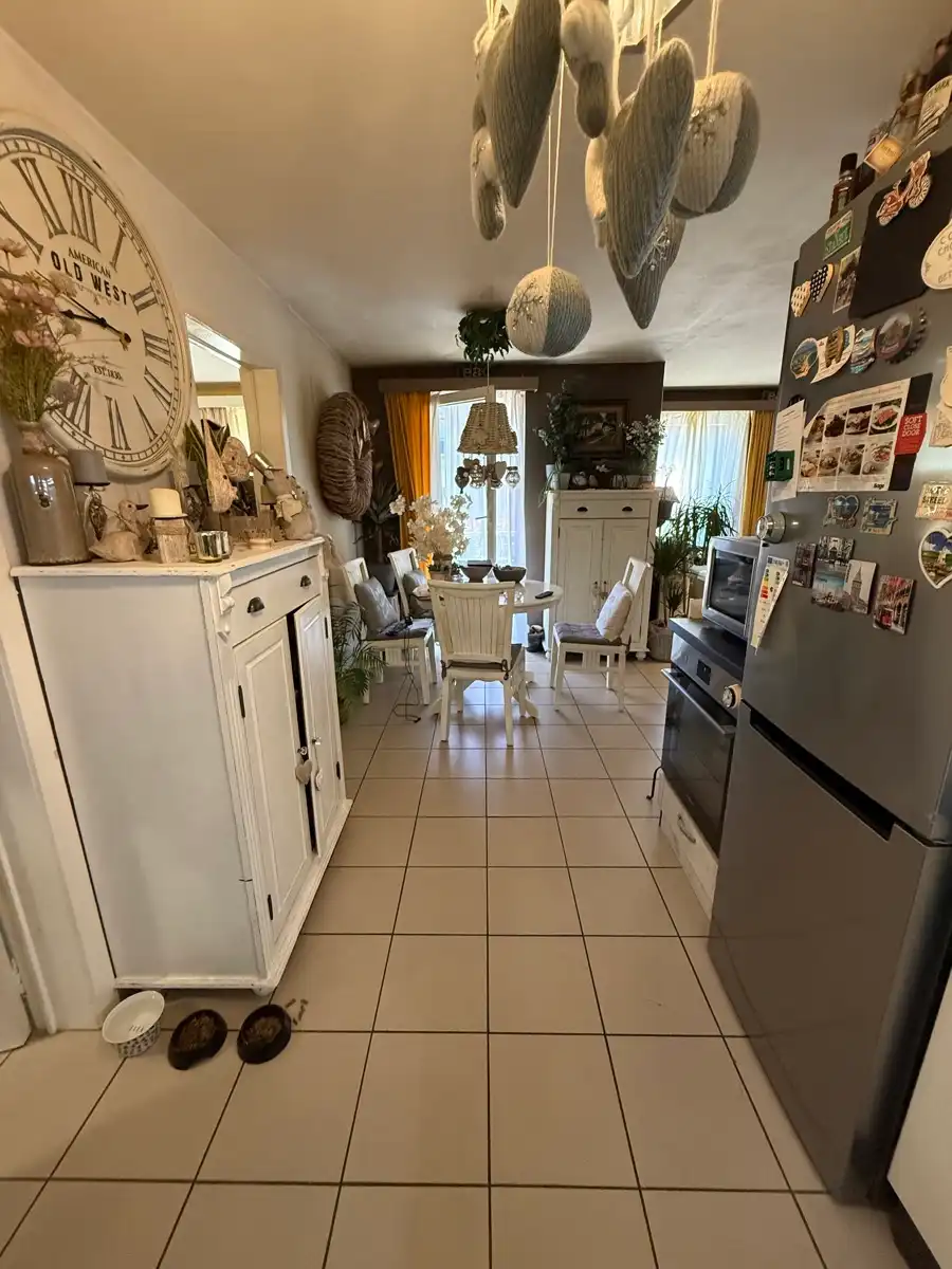 Instapklaar appartement met terras op toplocatie in Genk foto 5