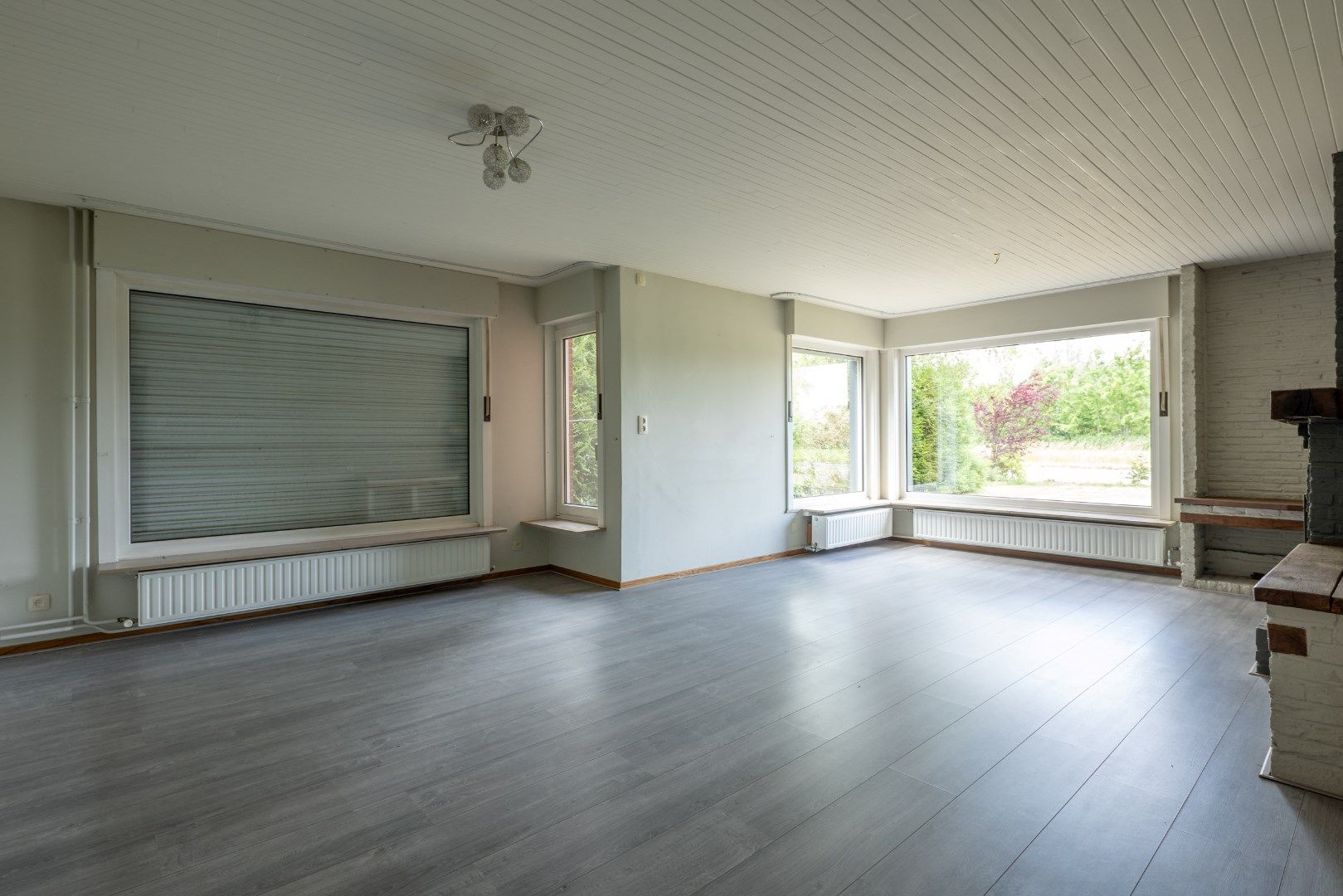 Ruime woning met vrij zicht te koop! foto 5