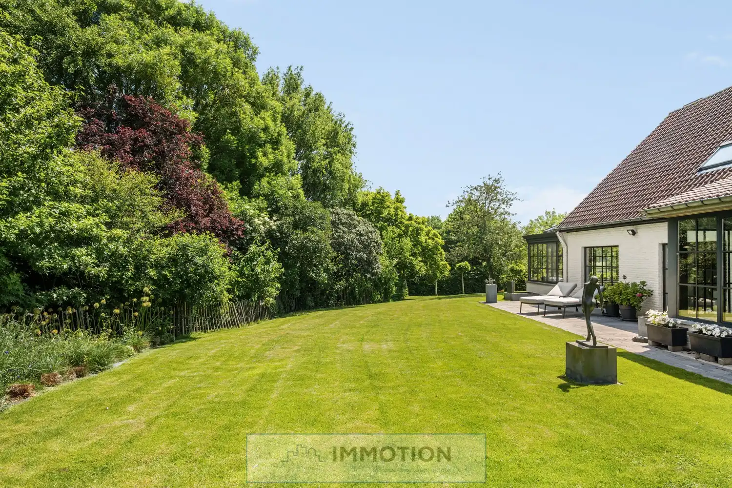 Uniek gelegen villa met prachtig landelijk uitzicht in Zwevegem foto 24