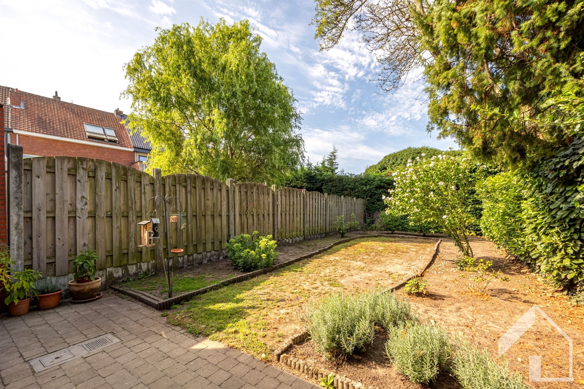 Te renoveren woning op toplocatie! foto 18