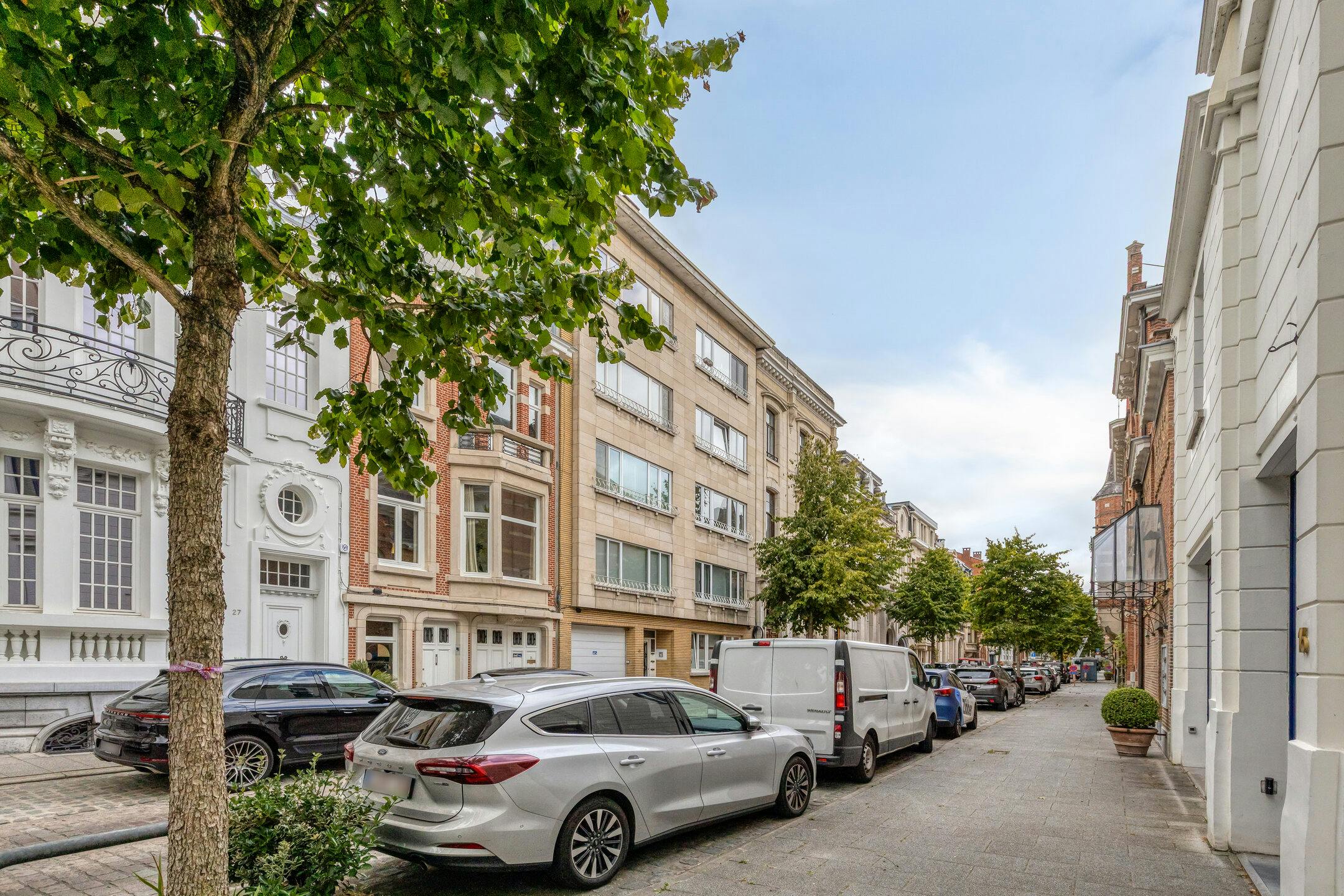 Instapklaar appartement met drie slaapkamers te koop in Berchem foto 15