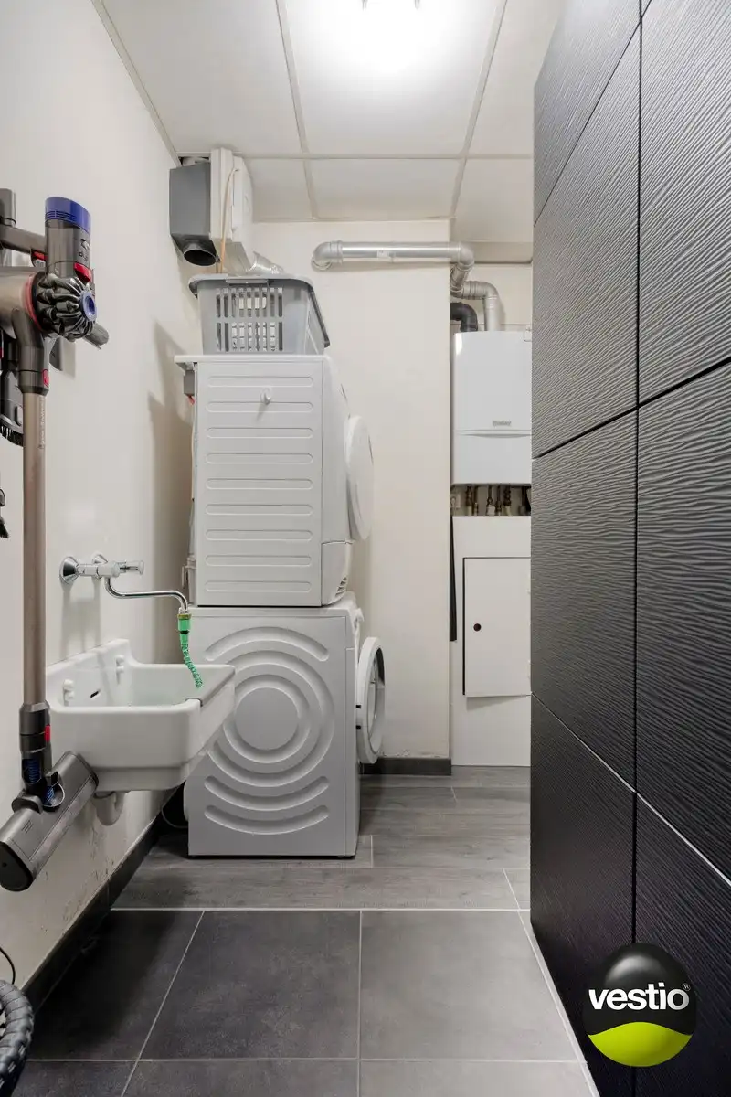 Instapklaar gelijkvloers appartement met uitzonderlijk groot terras op toplocatie in Hasselt foto 9