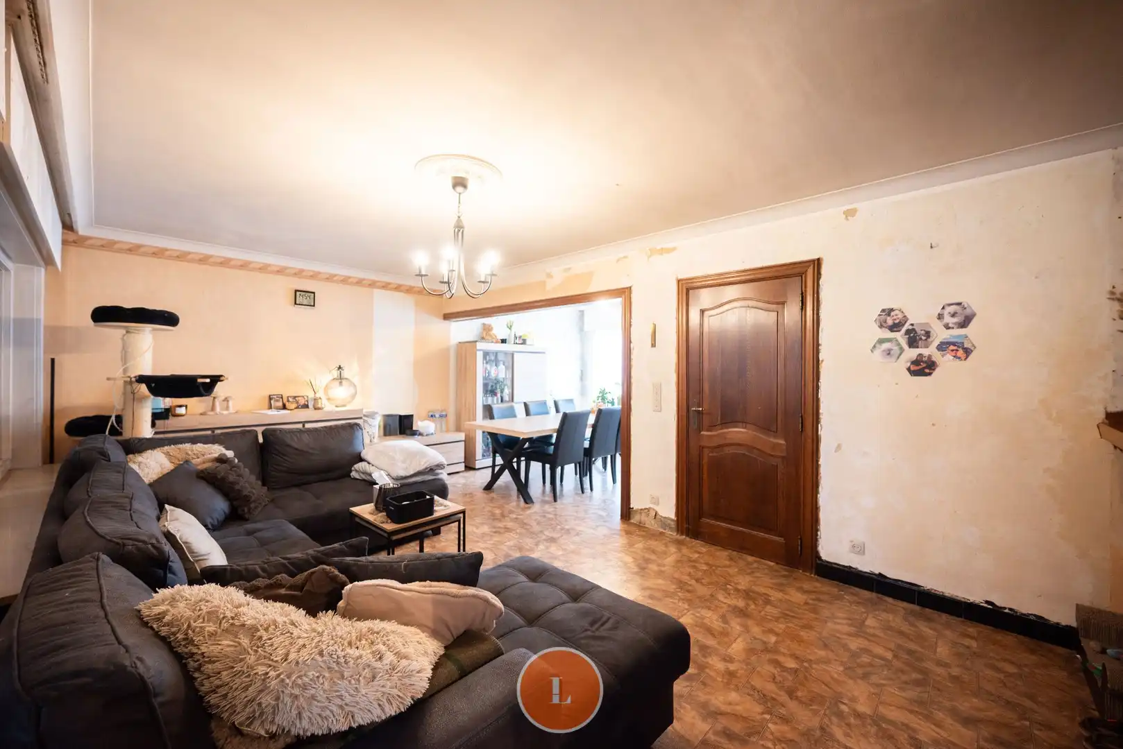 te renoveren woning in Moorsele met garage en tuin foto 4