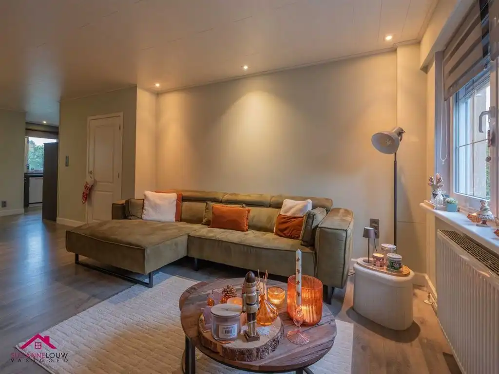 Gezellige en instapklare, half vrijstaande woning met veranda foto 12