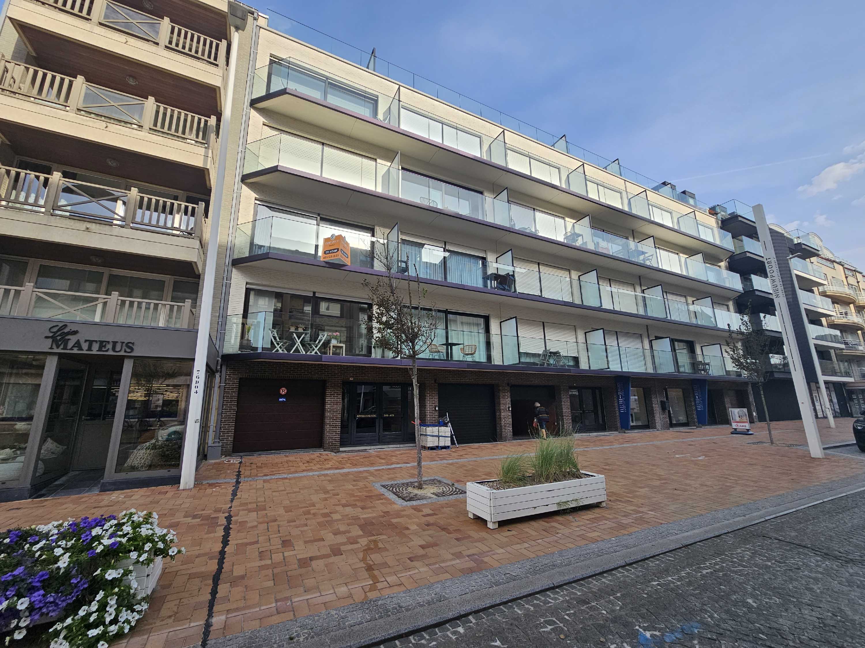 Appartement met twee slaapkamers op 40m van de zee en het strand. foto {{pictureIndex}}