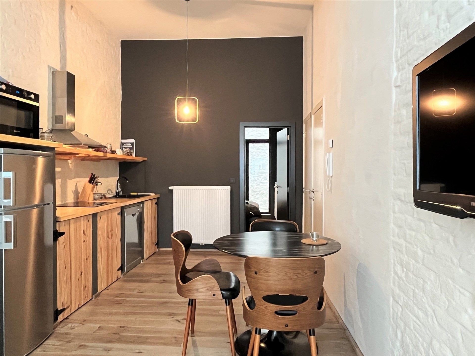 Gelijkvloers gemeubeld appartement op het Eilandje! foto 3