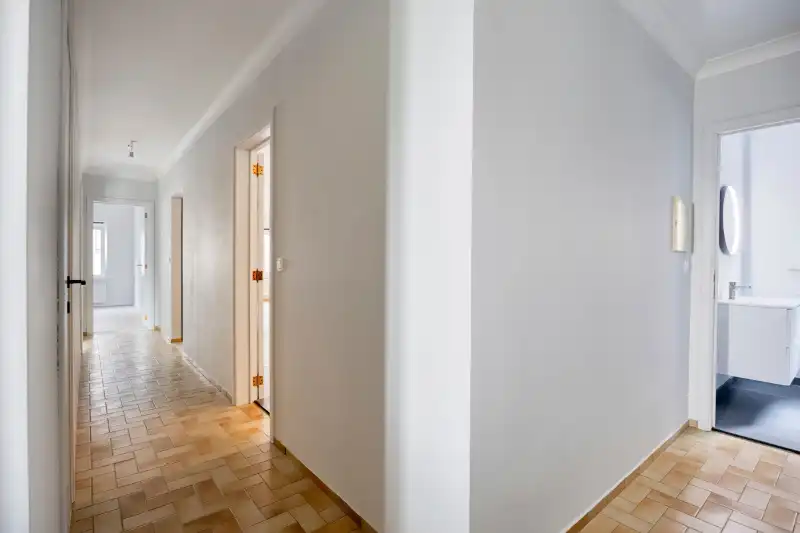 Lichtrijk 2-slaapkamerappartement met uitzonderlijk ruim zuidgericht terras foto 8