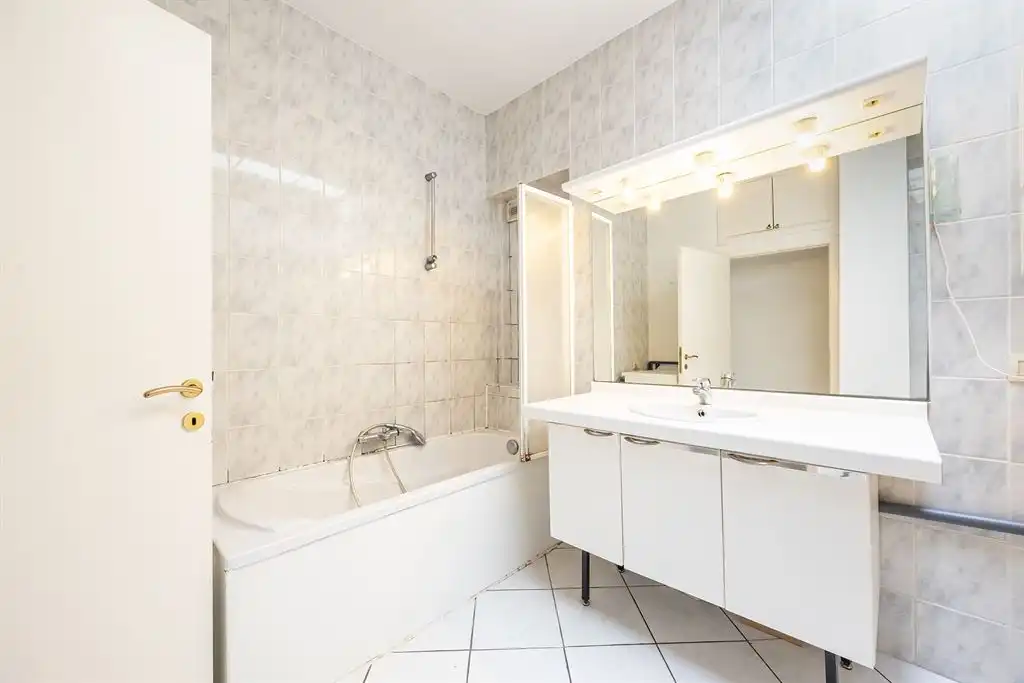 Instapklaar 2 slpk appartement nabij Te Boelaarpark foto 12