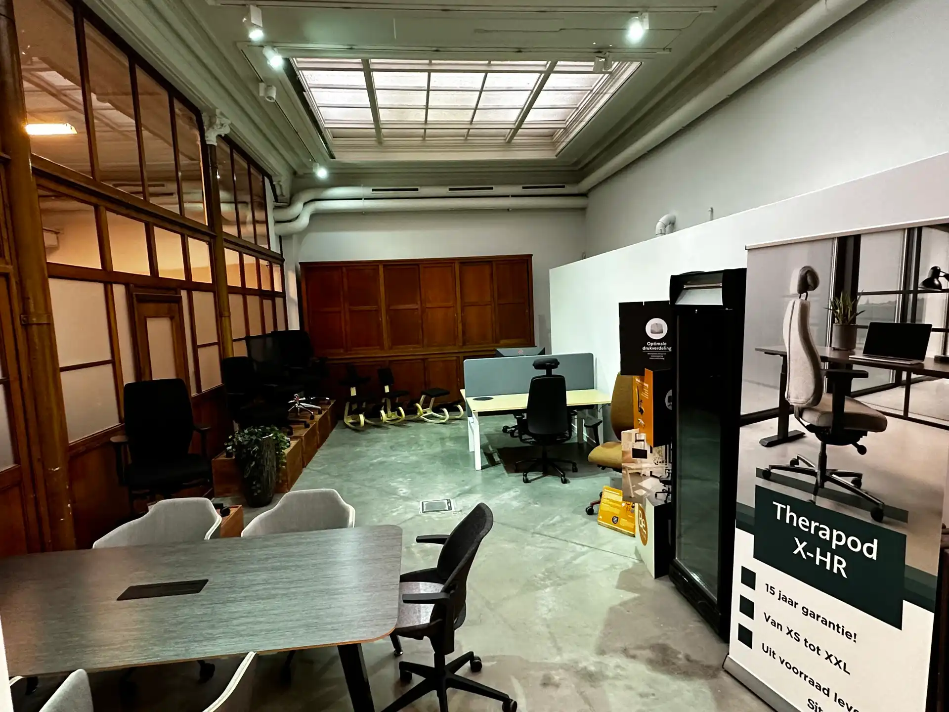 Flagship kantoor/showroom van 150 m² in iconisch gebouw foto 8