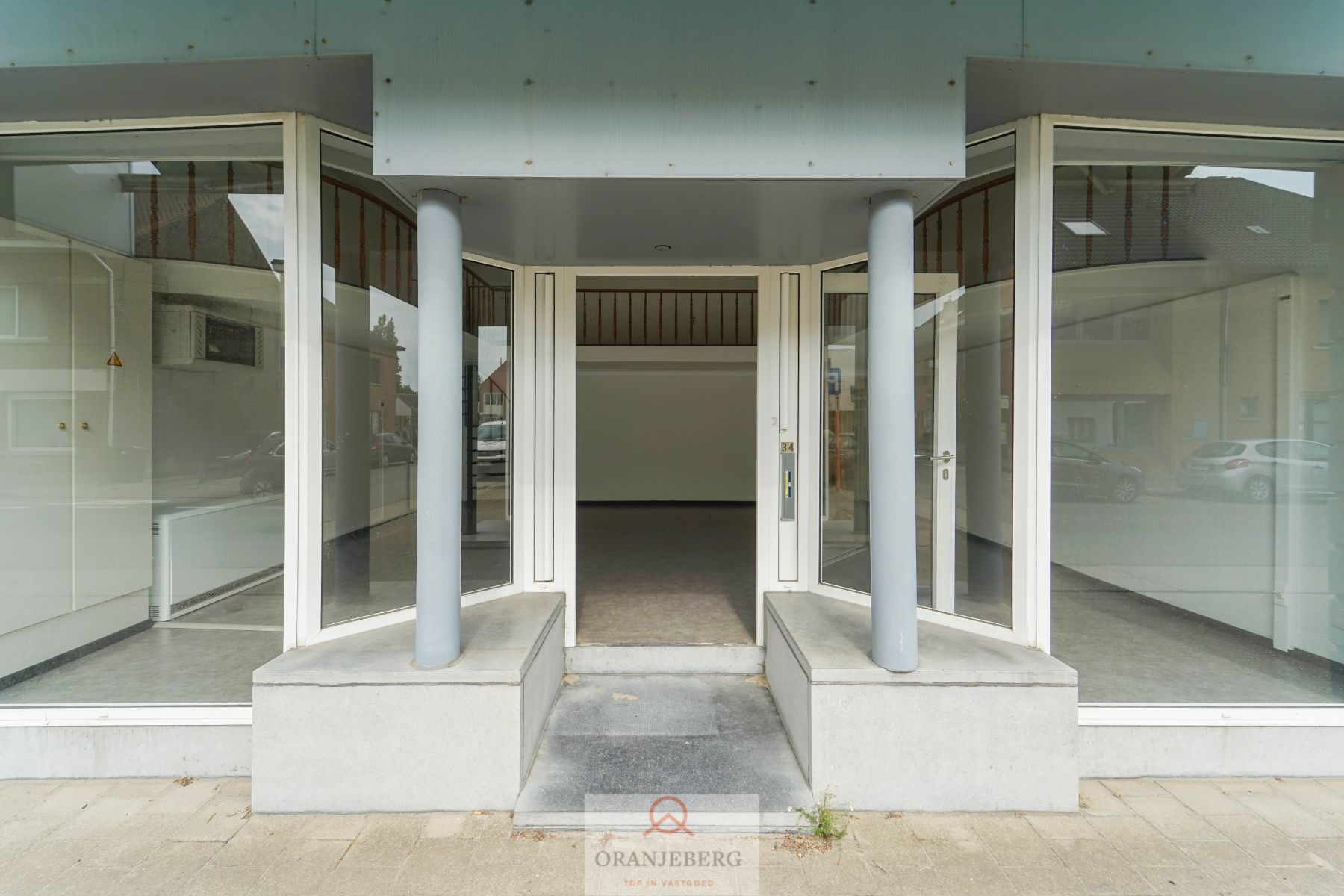 Handelspand (103 m²) met grote visibiliteit centrum Zwijnaarde! foto 4