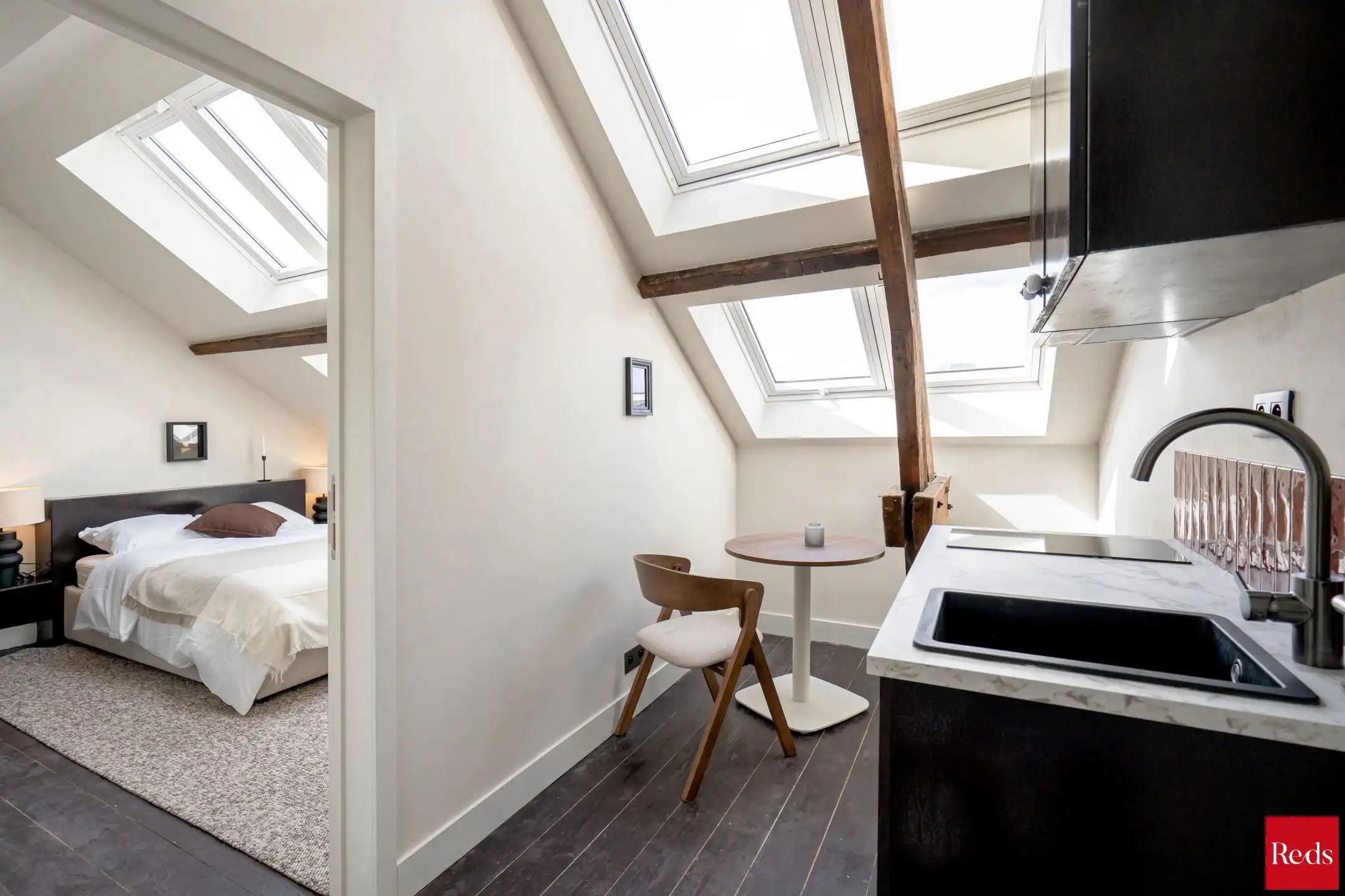 Uniek co-housing concept: volledig gemeubelde studio’s foto 11