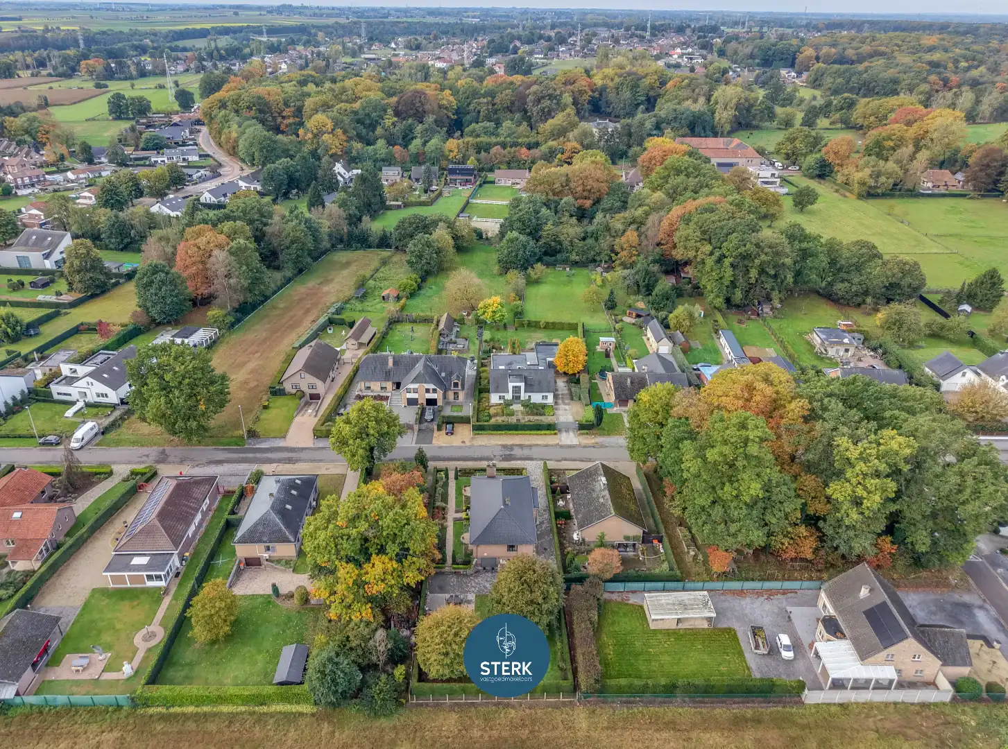 VRIJSTAANDE WONING MET EEN PRACHTIGE TUIN OP EEN GELIEFDE LOCATIE TE LANAKEN ! foto 4