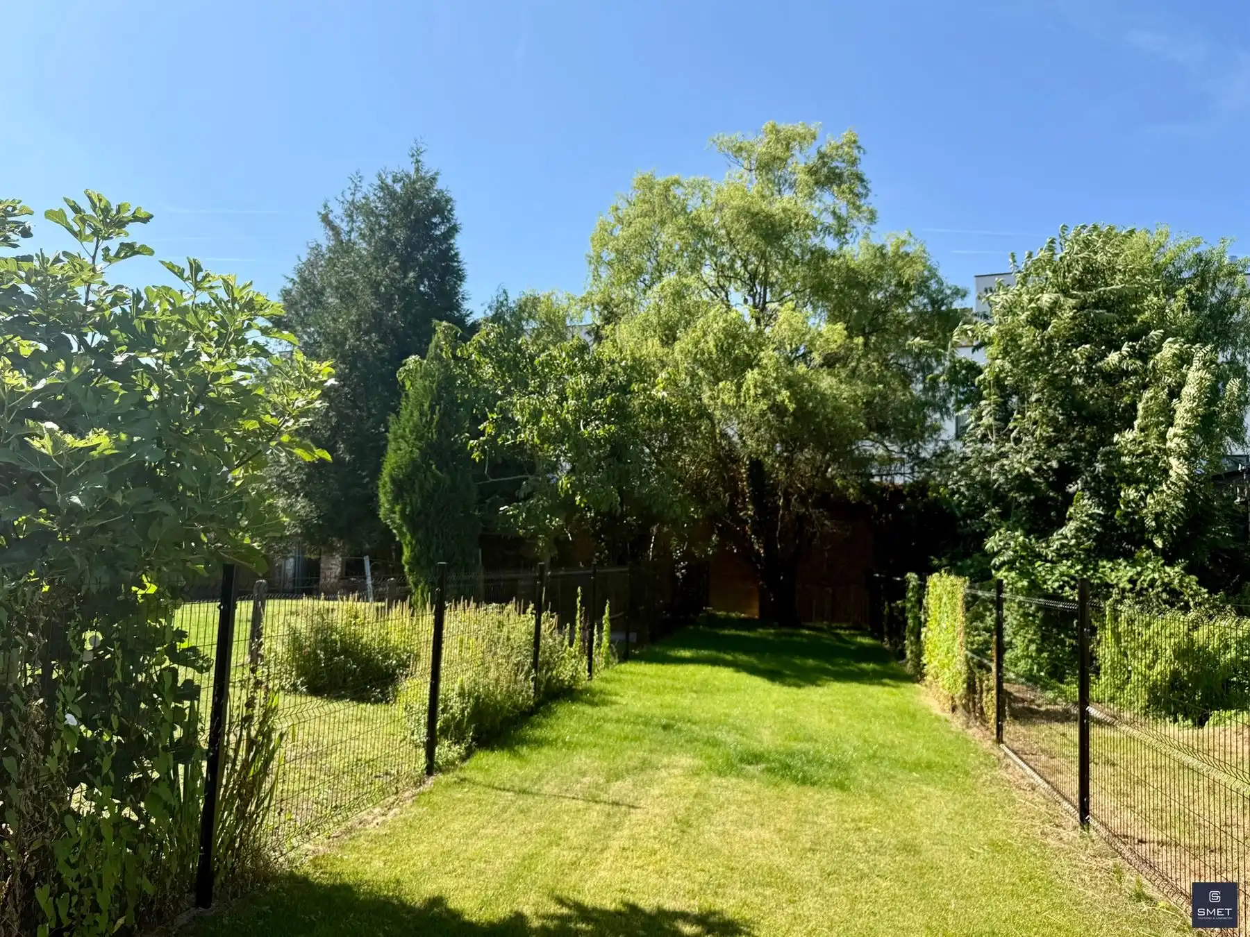 RUIME, VOLLEDIG GERENOVEERDE WONING MET 3 SLPKS foto 19