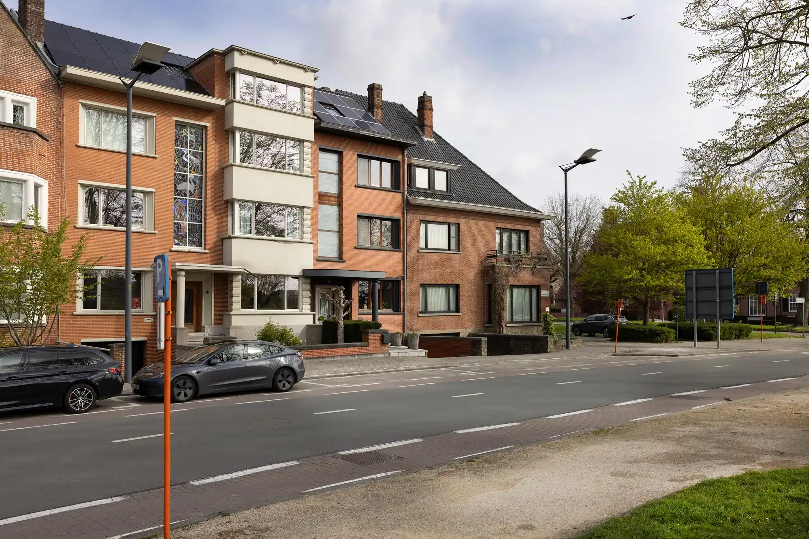 Karaktervolle burgerwoning op topligging. foto 21