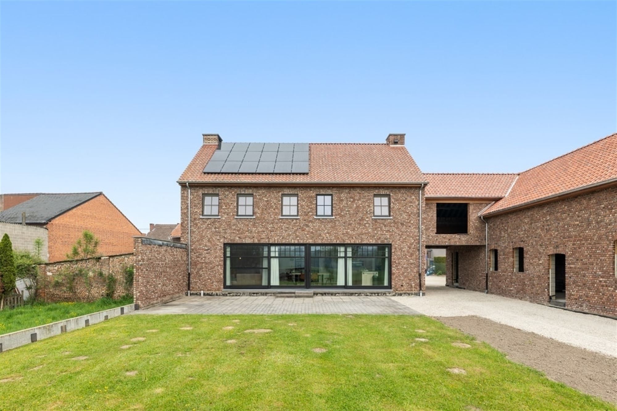 UNIEKE LANDELIJKE GEZINSWONING MET BIJBOUW VAN 320M² OP PRACHTIG PERCEEL  foto 33