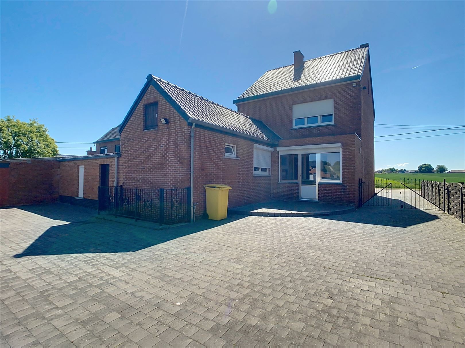 Mooie ruime woning, 3 slpks, garage, tuin, 11a 59ca foto 4
