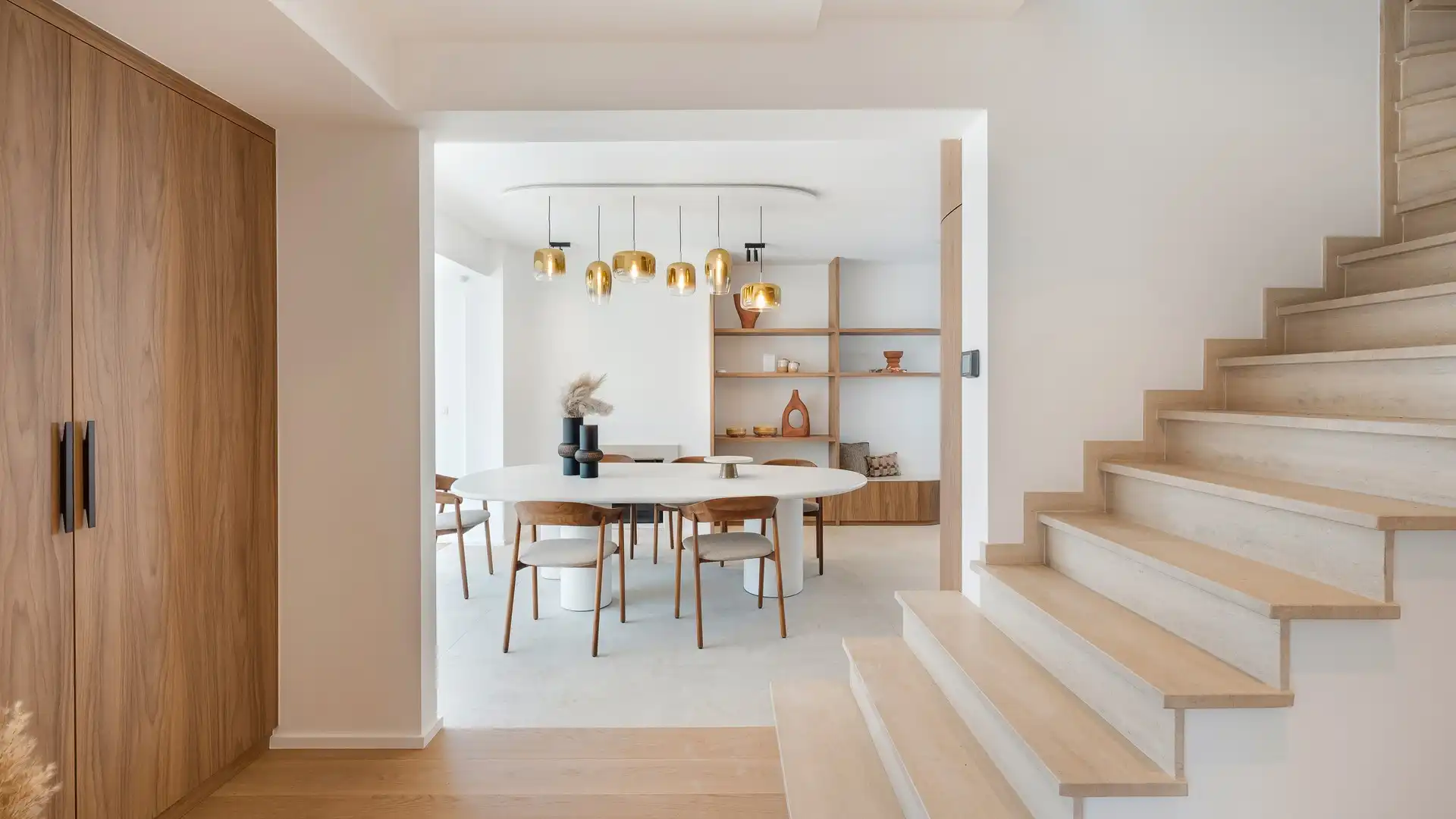 Exclusief gerenoveerde villa op een absolute toplocatie foto 5