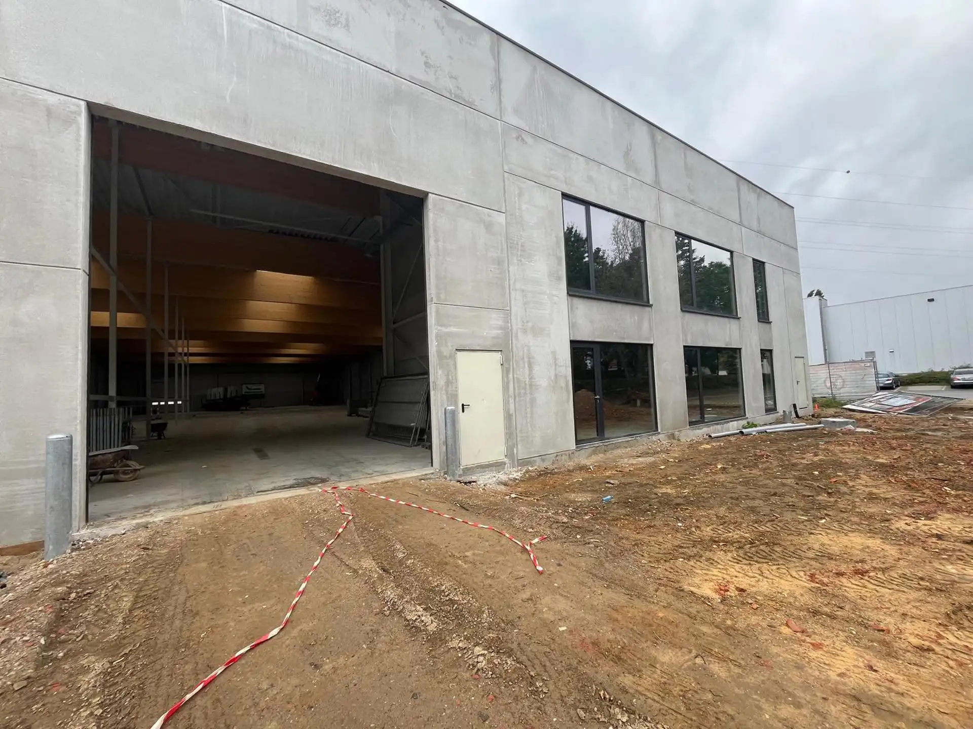 Wommelgem: nieuw magazijn 720m² met kantoren foto 12
