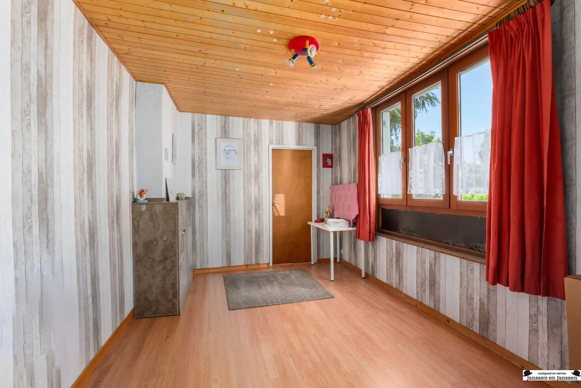 Charmante woning met 4 slaapkamers en zonnige tuin foto 14