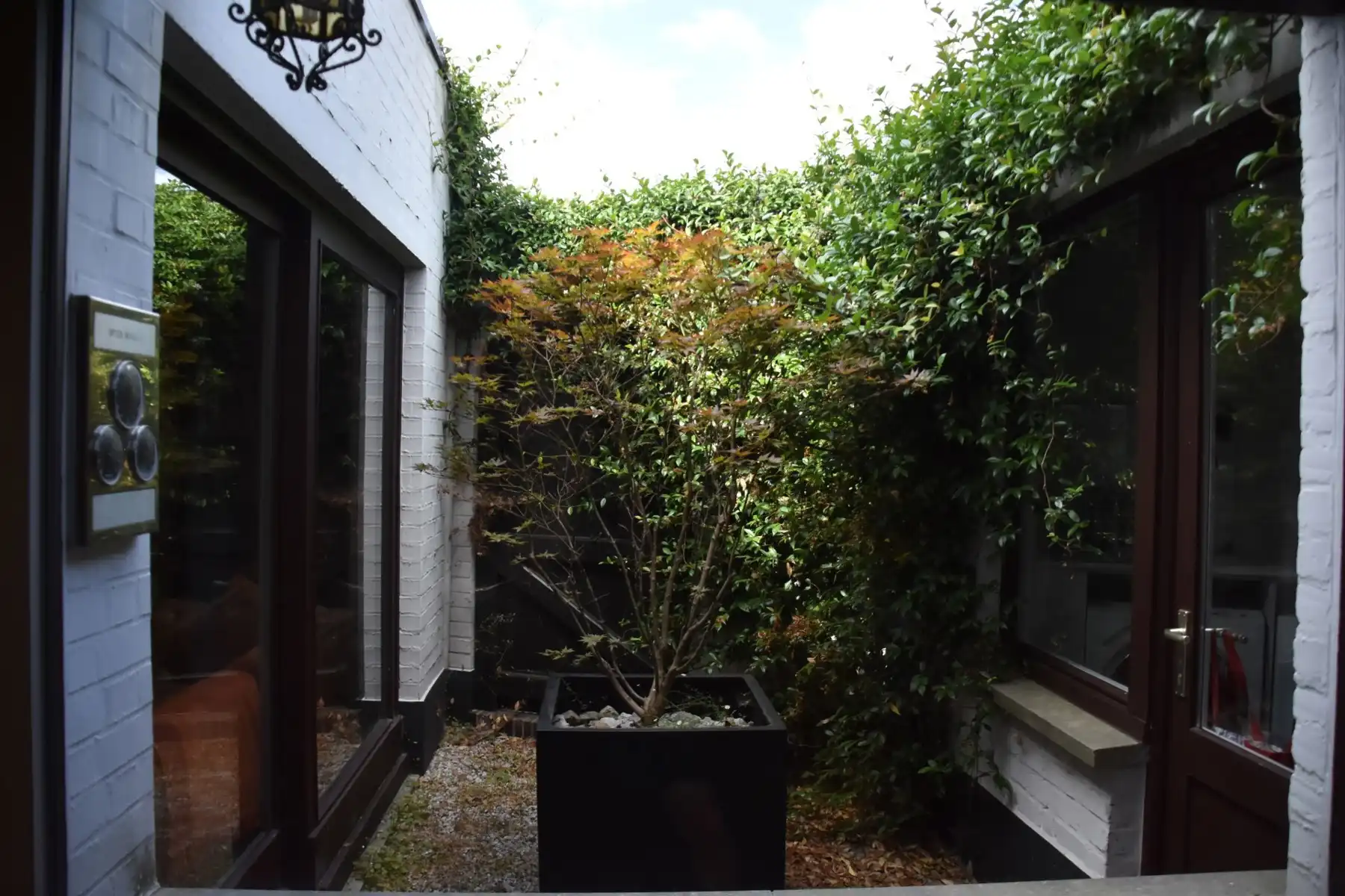 Instapklare gezinswoning met verrassend veel ruimte. foto 22