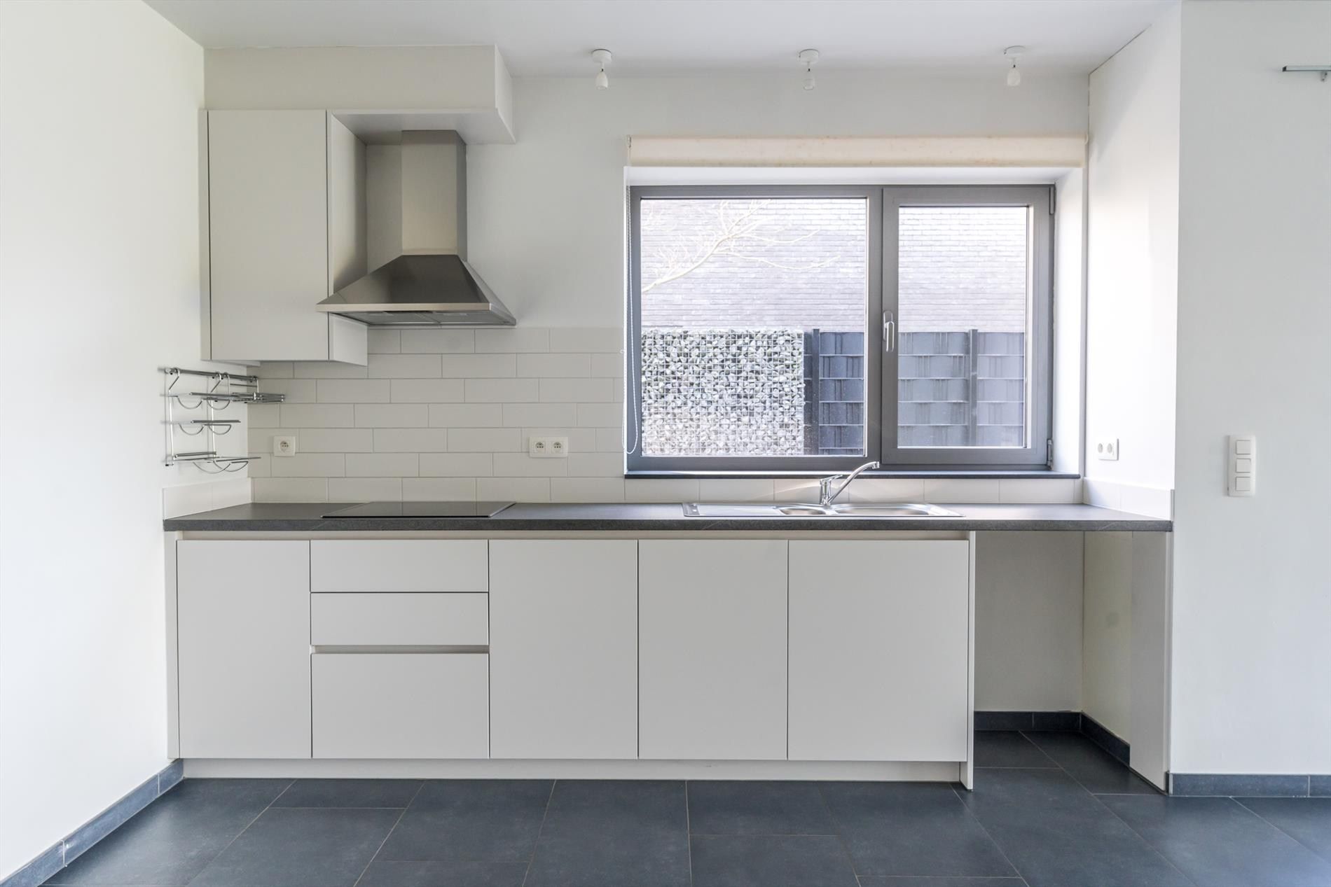 Ruime instapklare woning met 4 slpks nabij het centrum van Balen ! foto 8