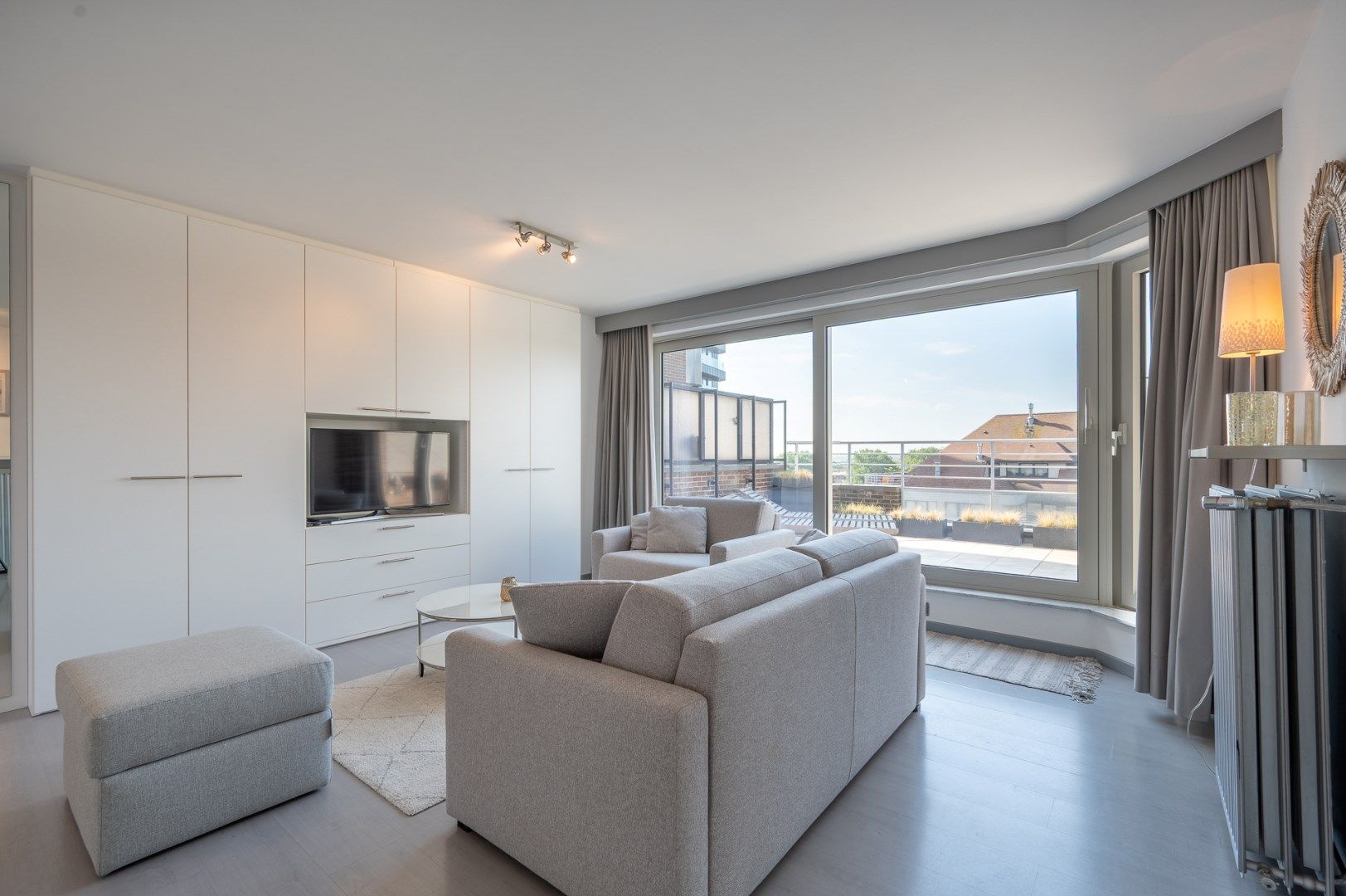 Instapklare studio met 2 uitzonderlijke zonneterrassen. foto 4