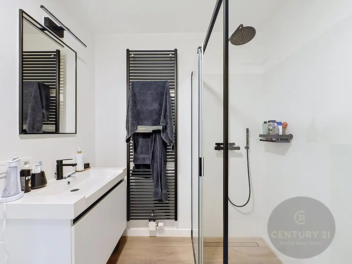 Ruim modern appartement met lift in Oud Knokke, dorp centrum, 2 slaapkamers, fietsberging,  bouwjaar 1985, energielabel C foto 18