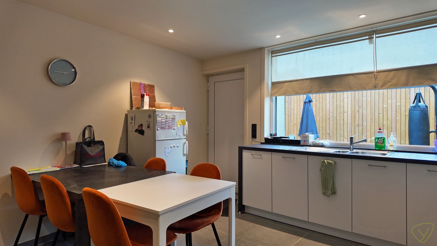 Gerenoveerde woning met zonnige tuin en  zonnepanelen in Eeklo! foto 11