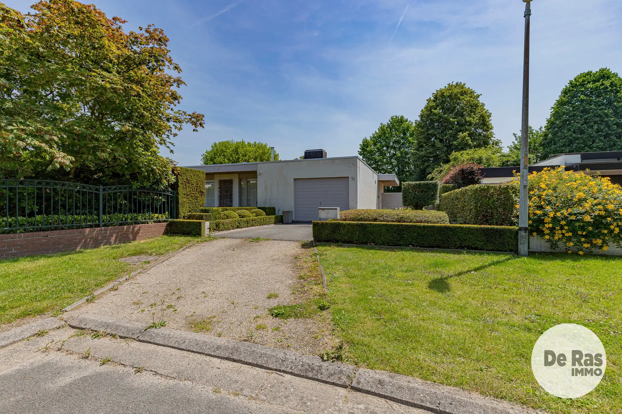 Hoofdfoto van de publicatie: MASSEMEN -  Goed onderhouden bungalow op een rustige locatie