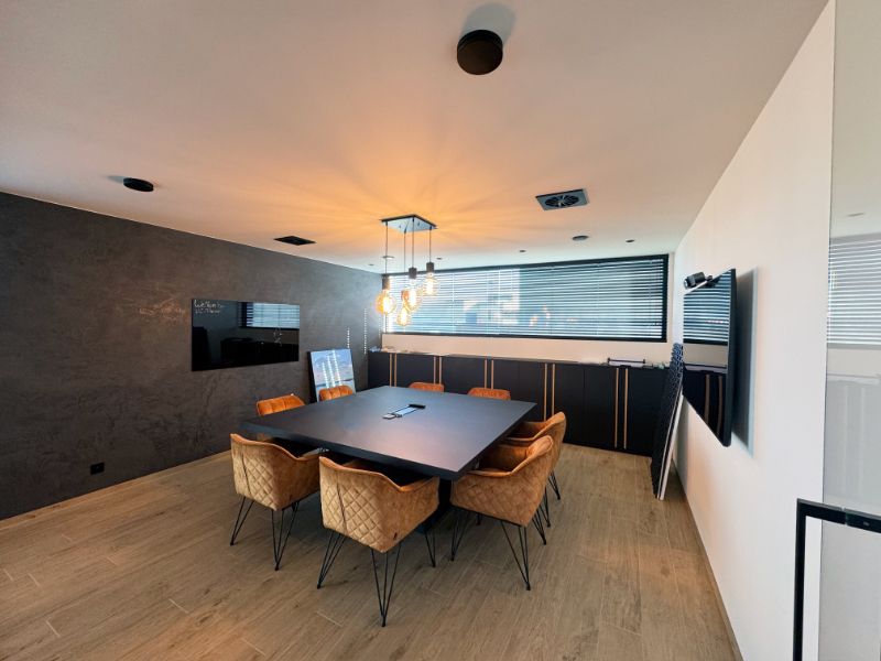 Uniek bedrijfsgebouw te  huur foto 5