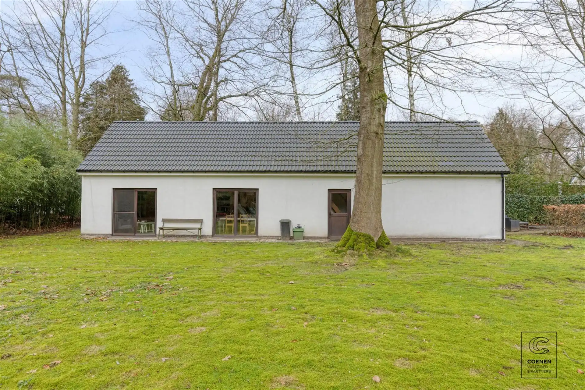 Lichtrijke en ruime villa van 338 m² met ingebouwd zwembad! foto 20