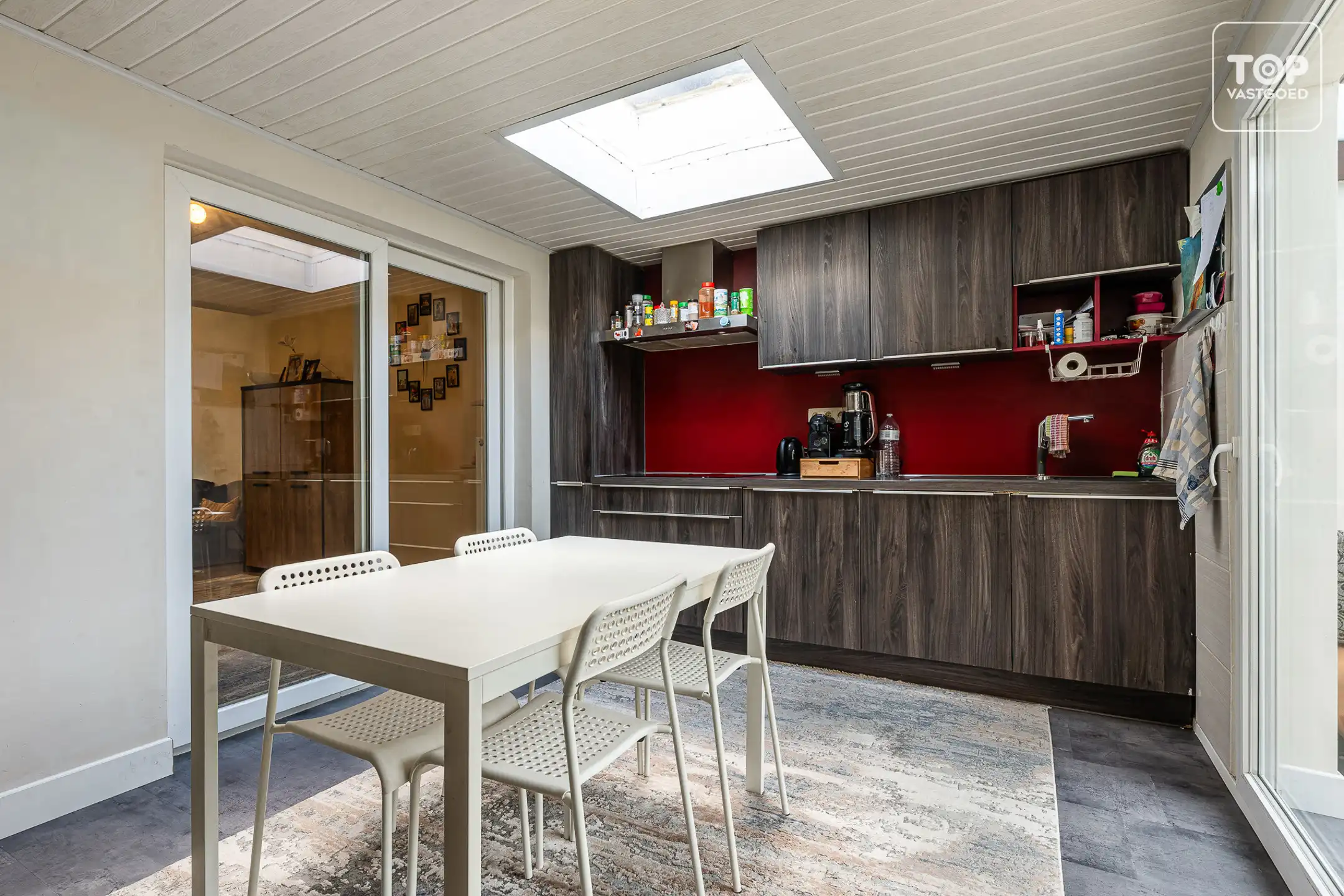 Ruime gezinswoning met voor- en achtertuin in Wondelgem foto 7
