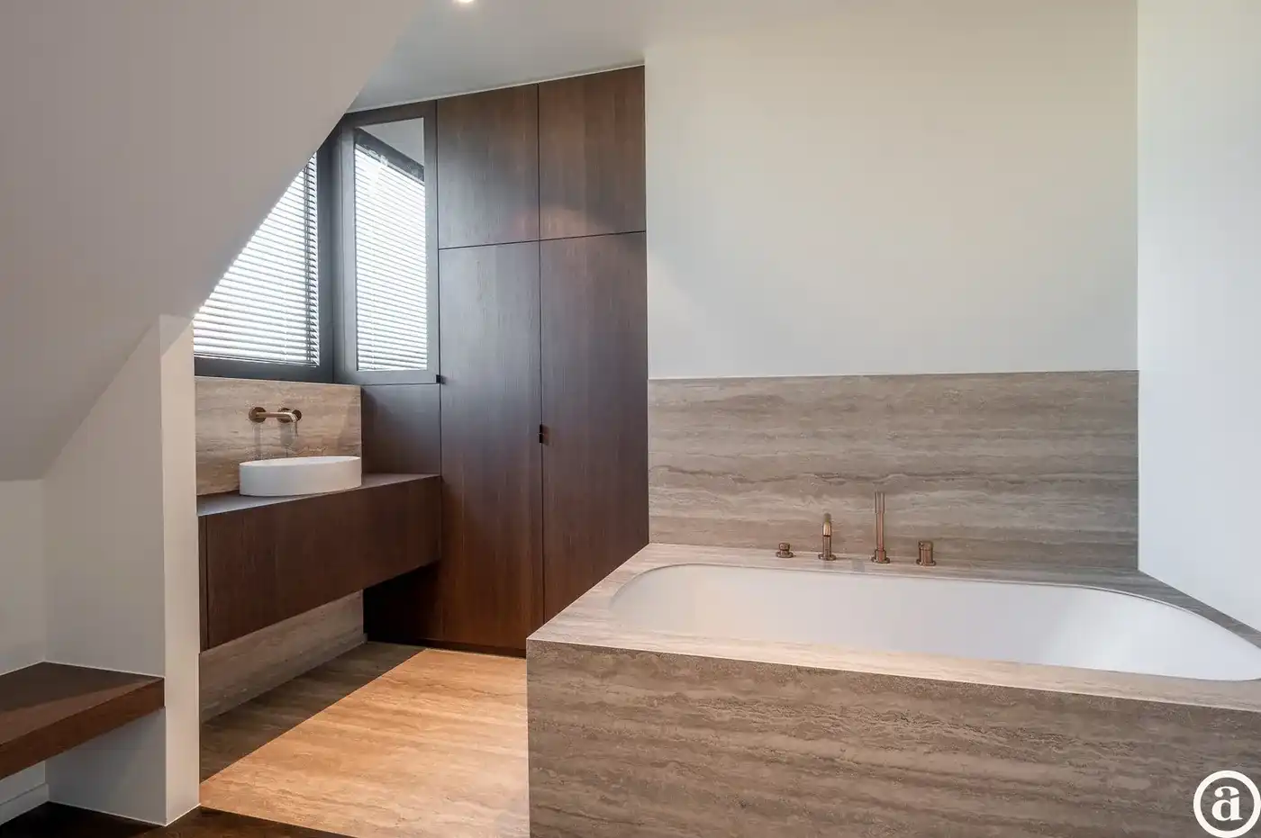 Nieuwbouwappartement gelegen in hartje het Zoute met een prachtig open zicht op de villa's. foto 16